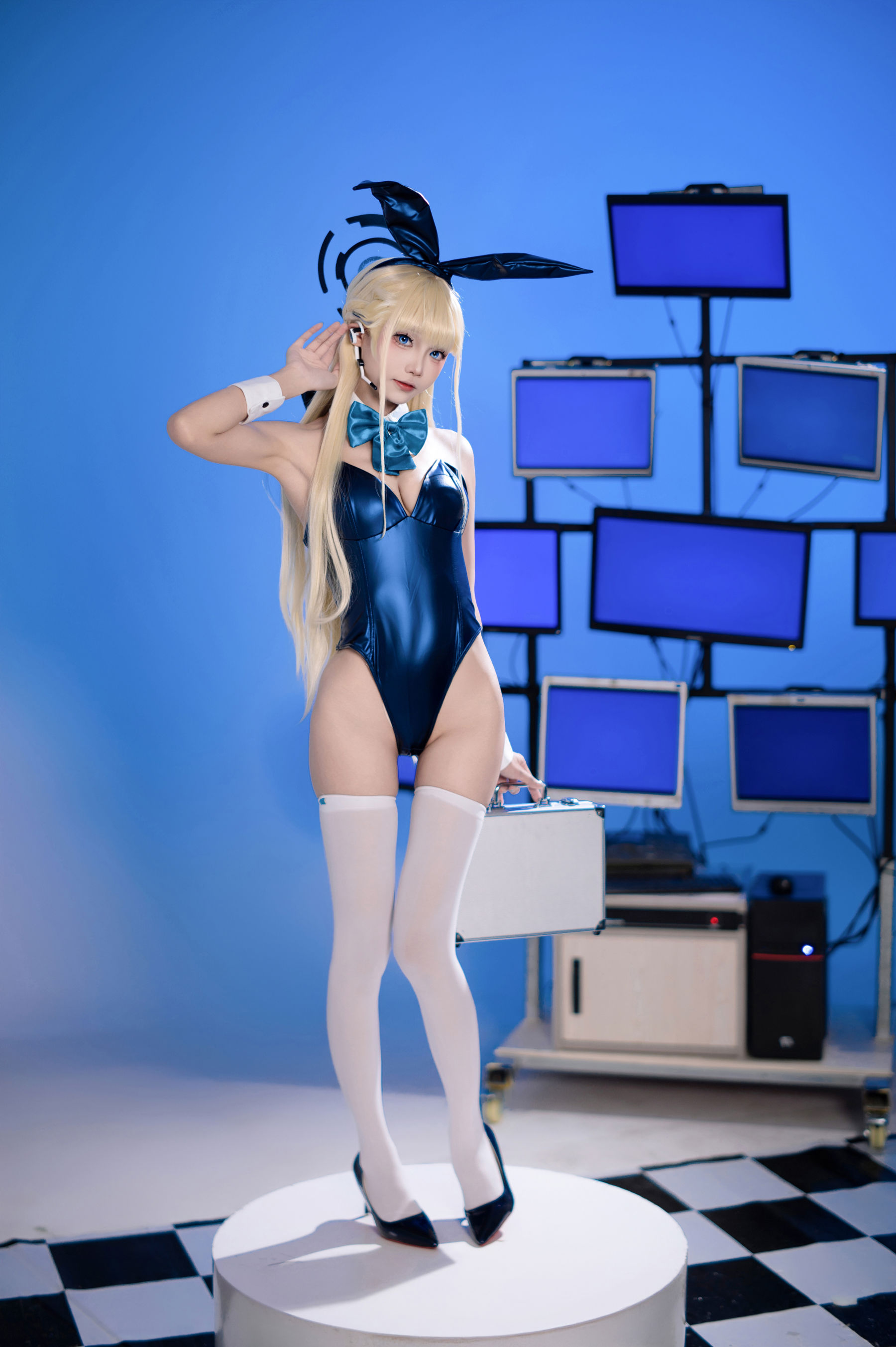 艾西aiwest - 飞鸟马时兔女郎/(34P)