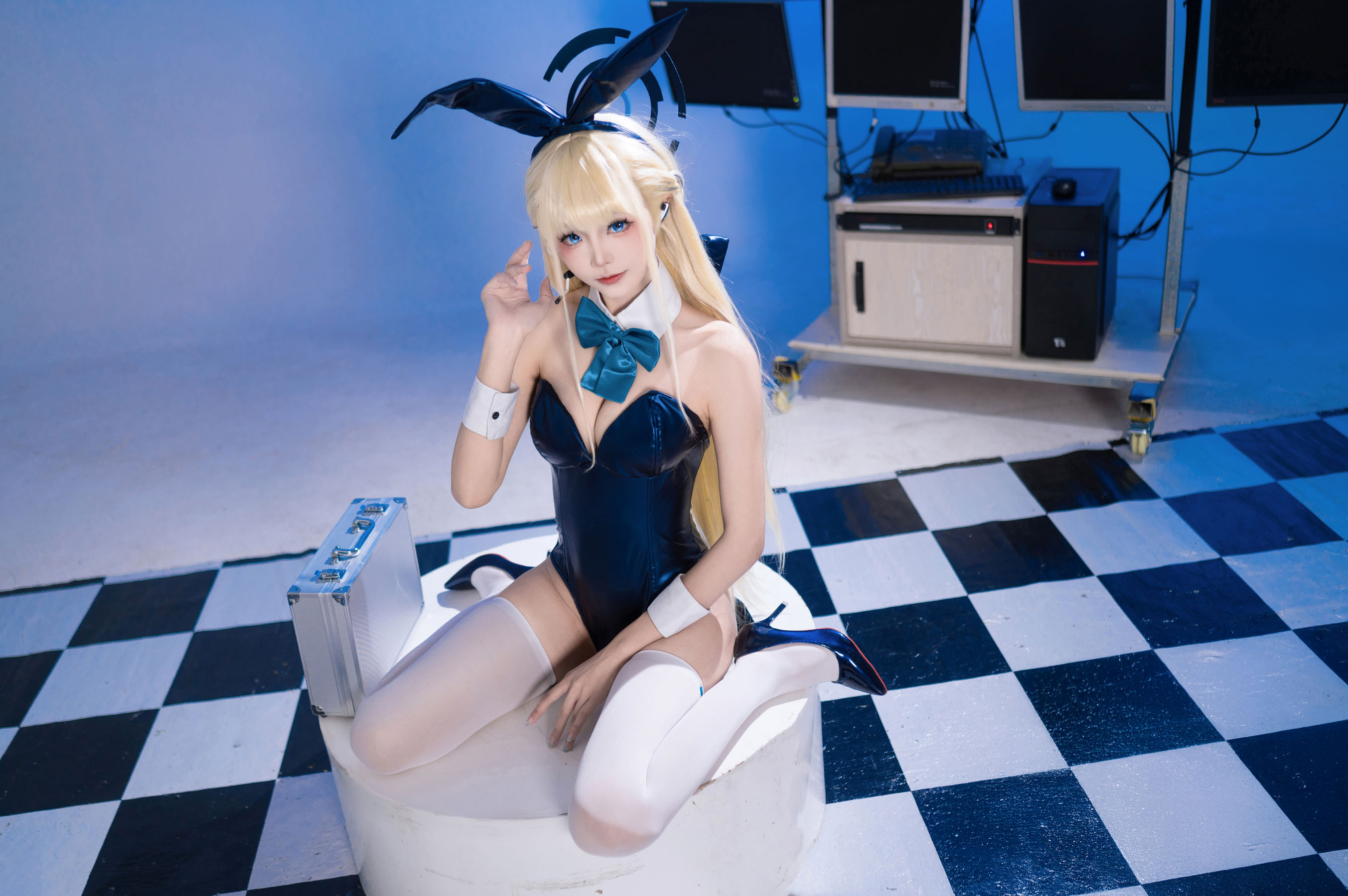 艾西aiwest - 飞鸟马时兔女郎/(34P)