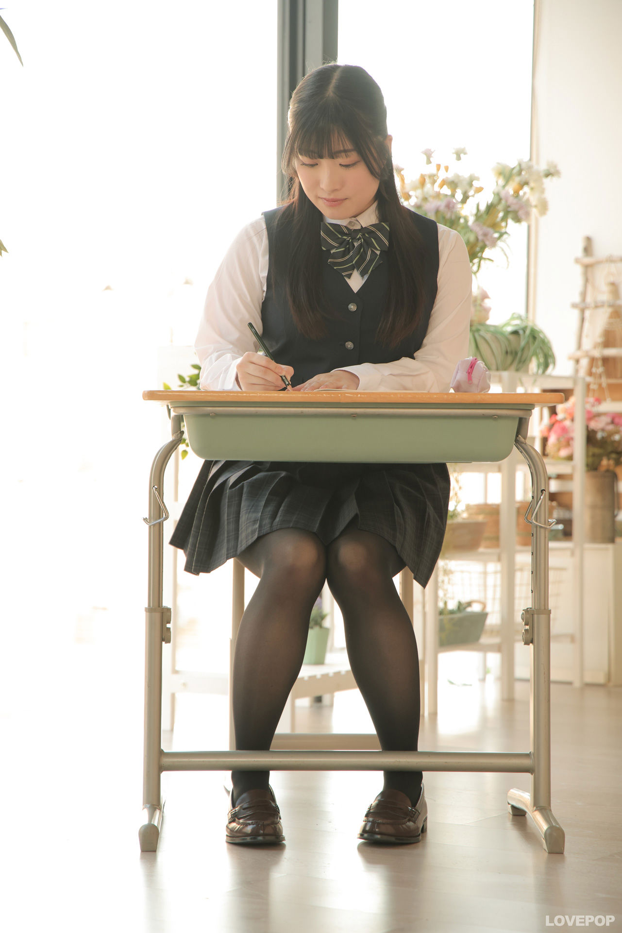 [LOVEPOP] Sumire Niibo 新穂純麗 Photoset 02/(97P)