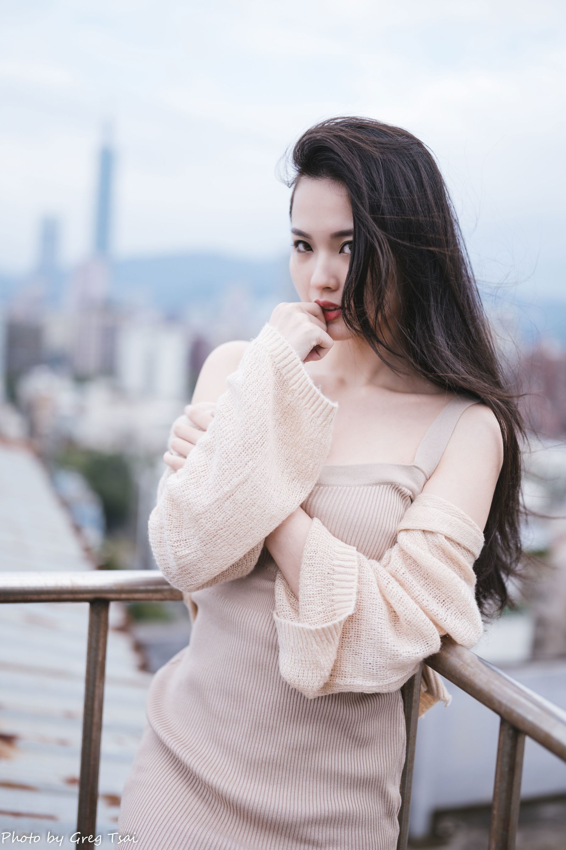 米浆 - 天台棚拍/(93P)