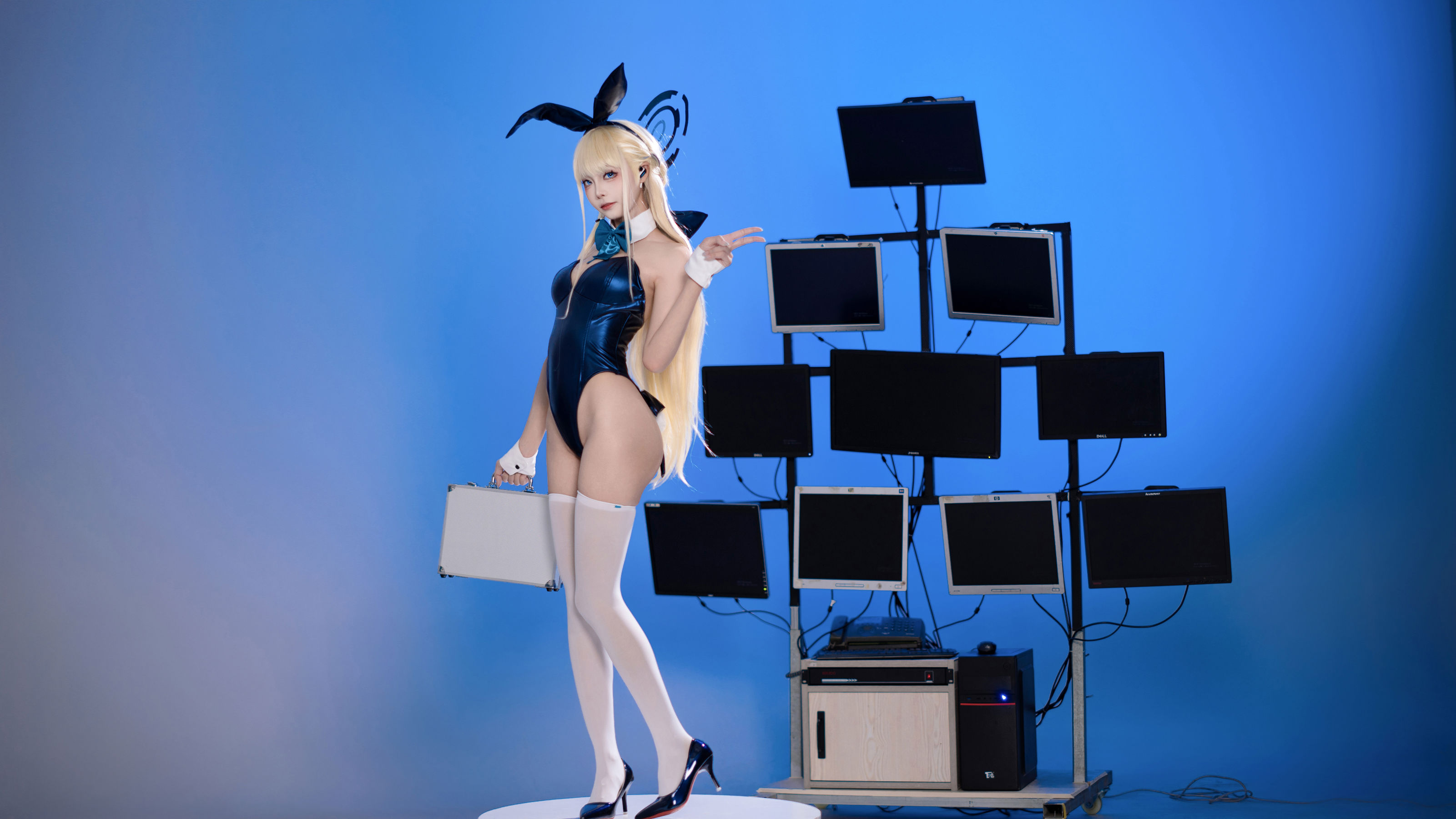 艾西aiwest - 飞鸟马时兔女郎/(34P)