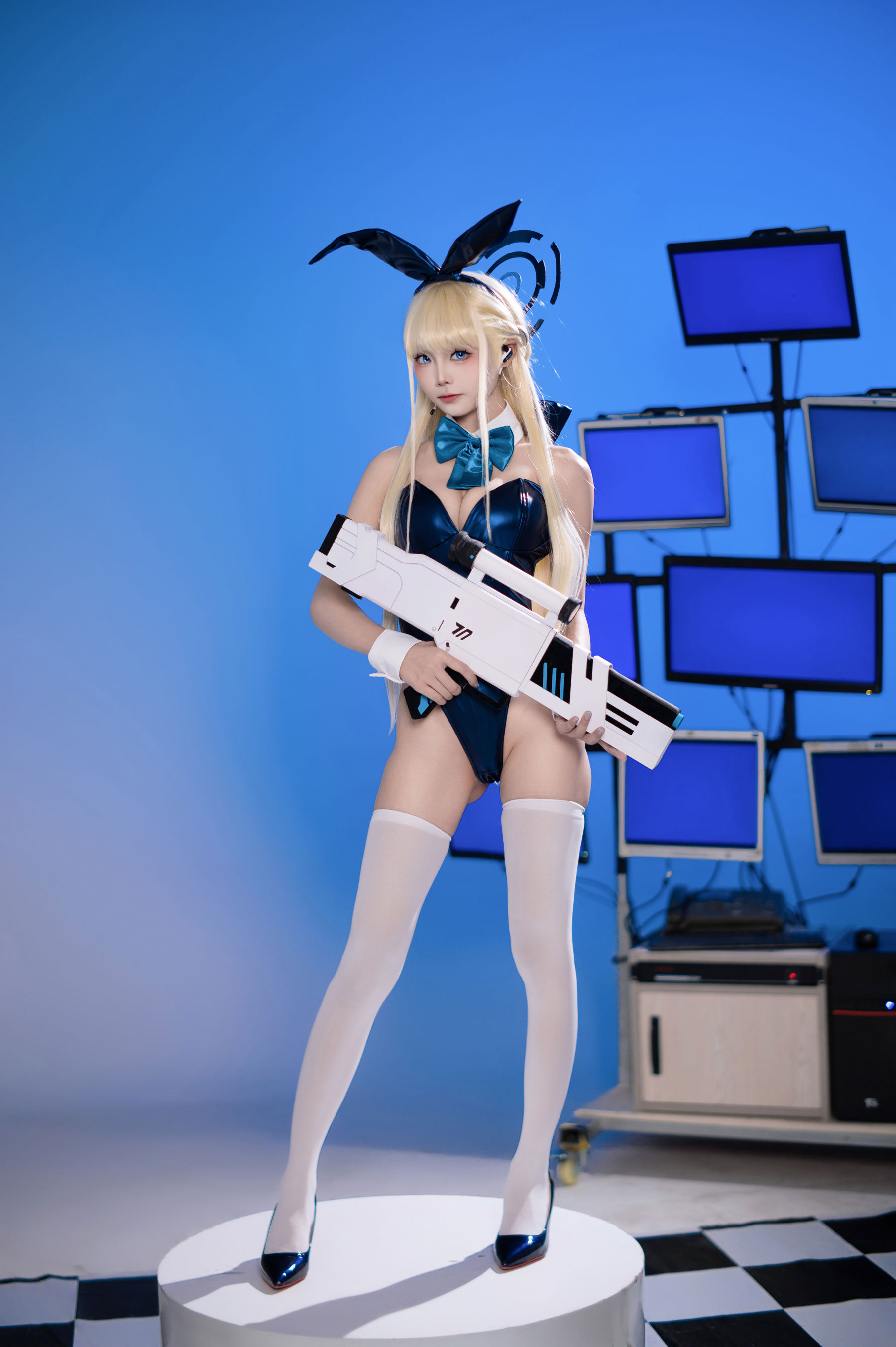 艾西aiwest - 飞鸟马时兔女郎/(34P)