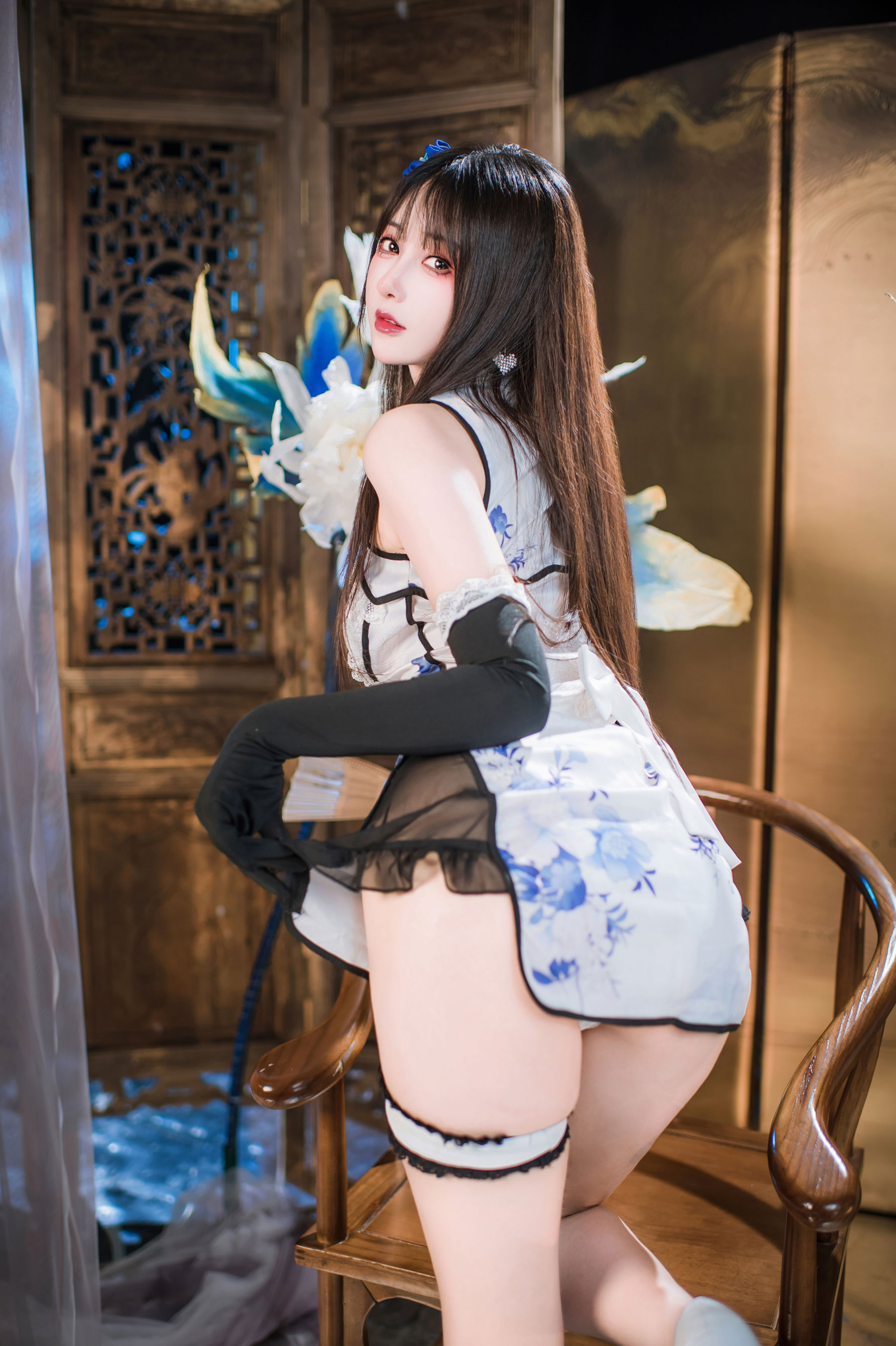 羽生三未 图集 - 瓶儿 青花瓷旗袍/(25P)