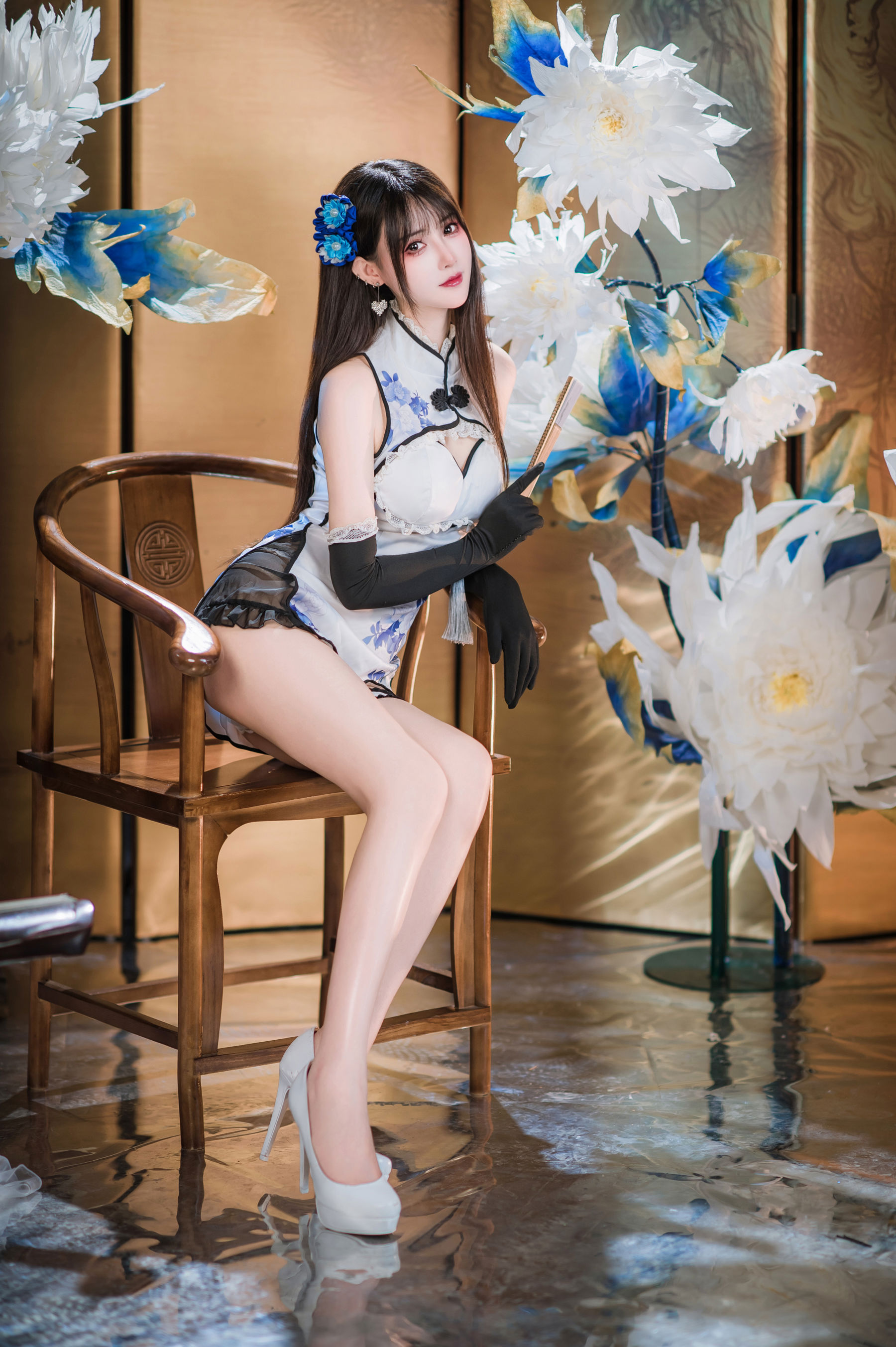 羽生三未 图集 - 瓶儿 青花瓷旗袍/(25P)