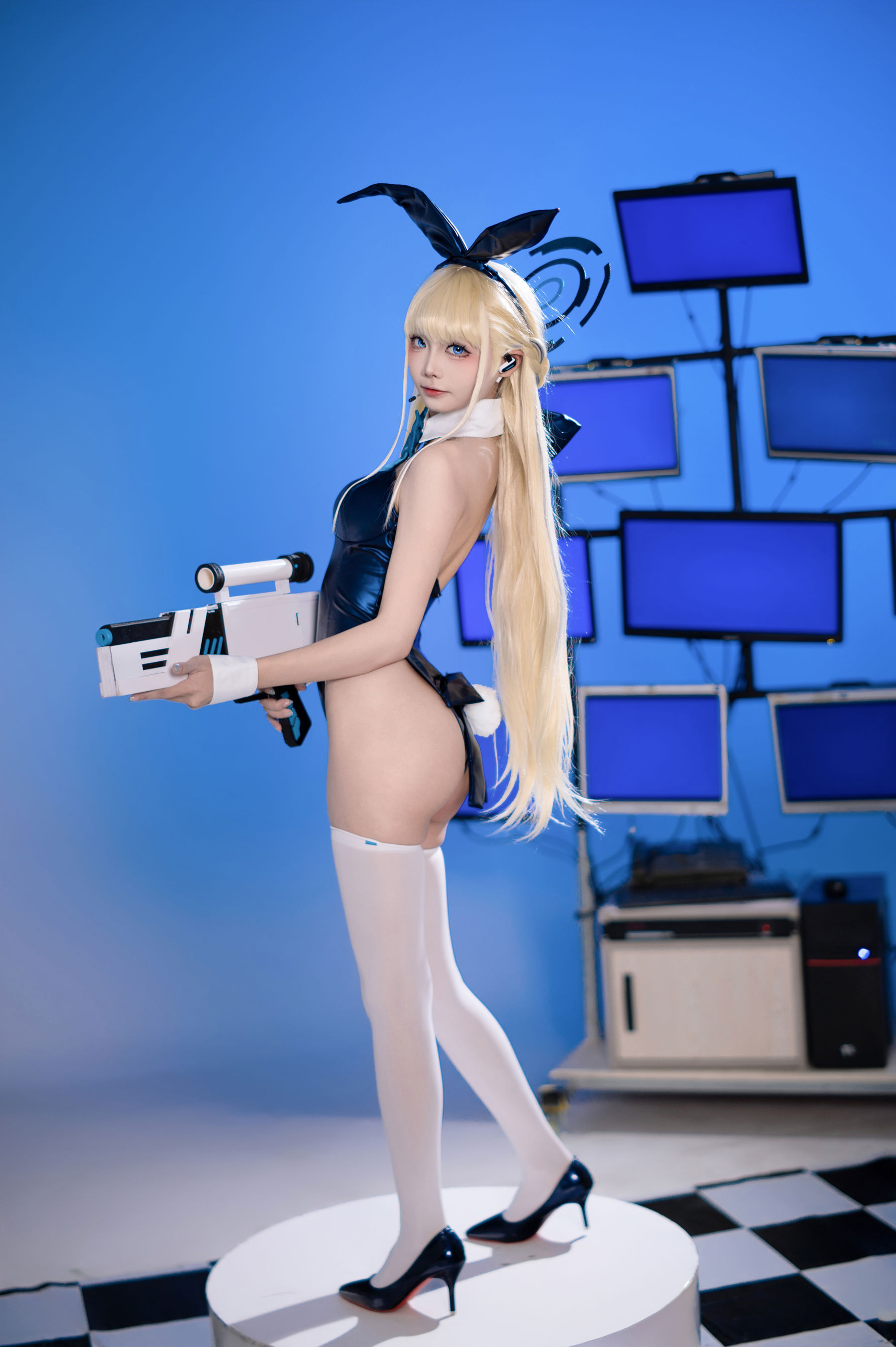 艾西aiwest - 飞鸟马时兔女郎/(34P)