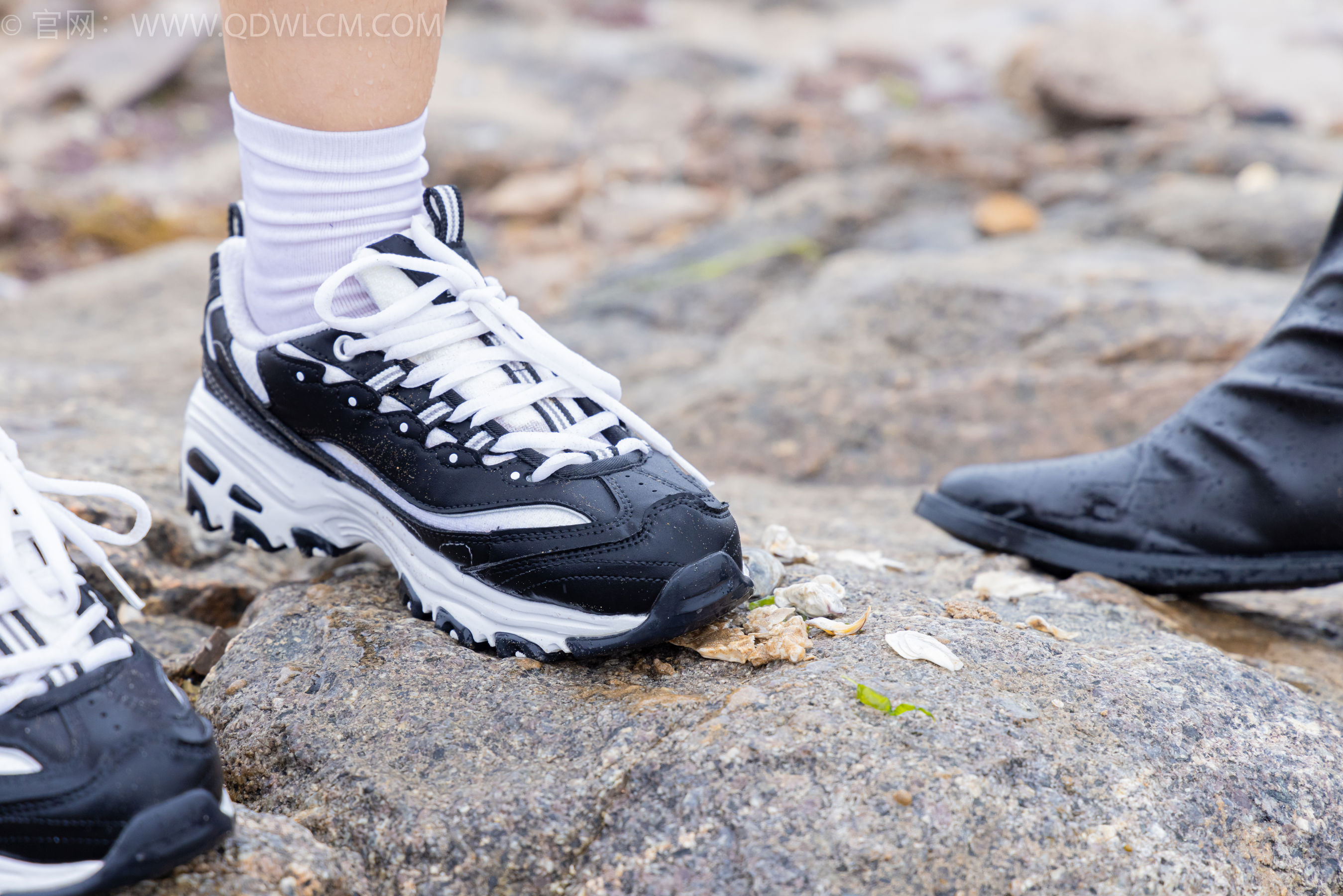 物恋传媒 No.2405 岚岚泡泡 - 长靴、运动鞋、白棉袜/(170P)