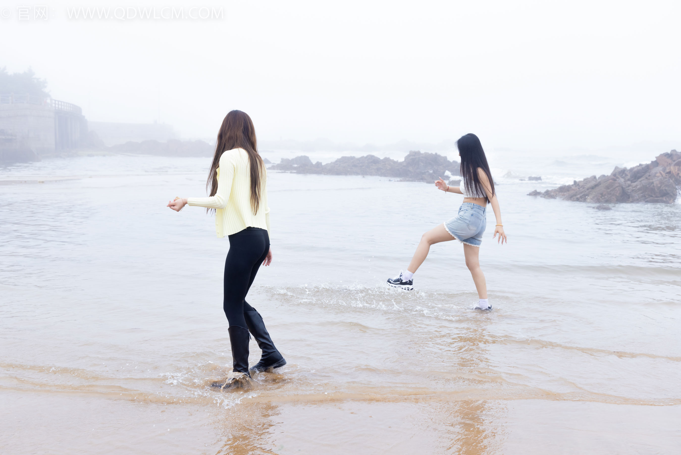 物恋传媒 No.2405 岚岚泡泡 - 长靴、运动鞋、白棉袜/(170P)