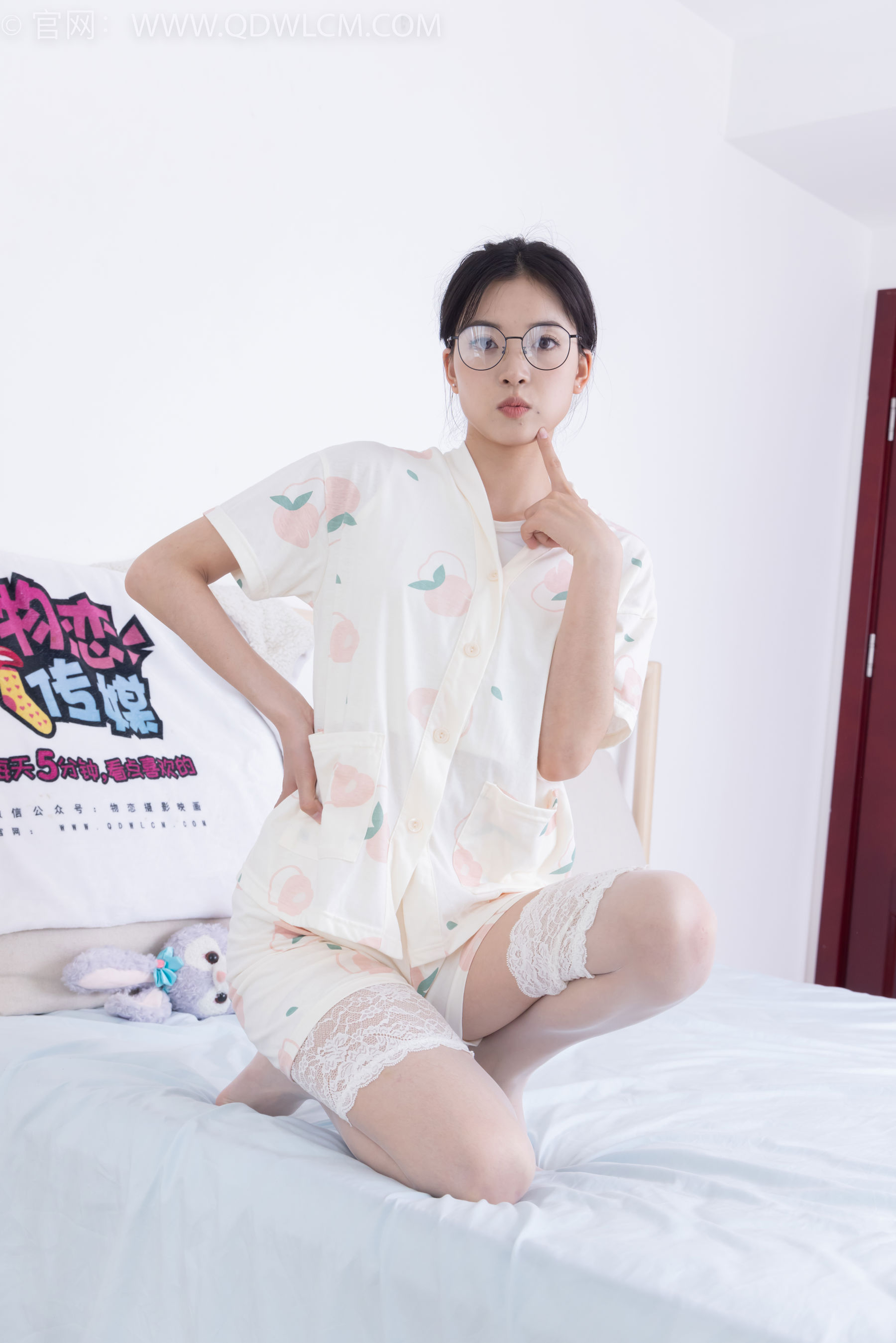 物恋传媒 No.2408 茯苓 - 高跟凉鞋、薄白丝/(160P)