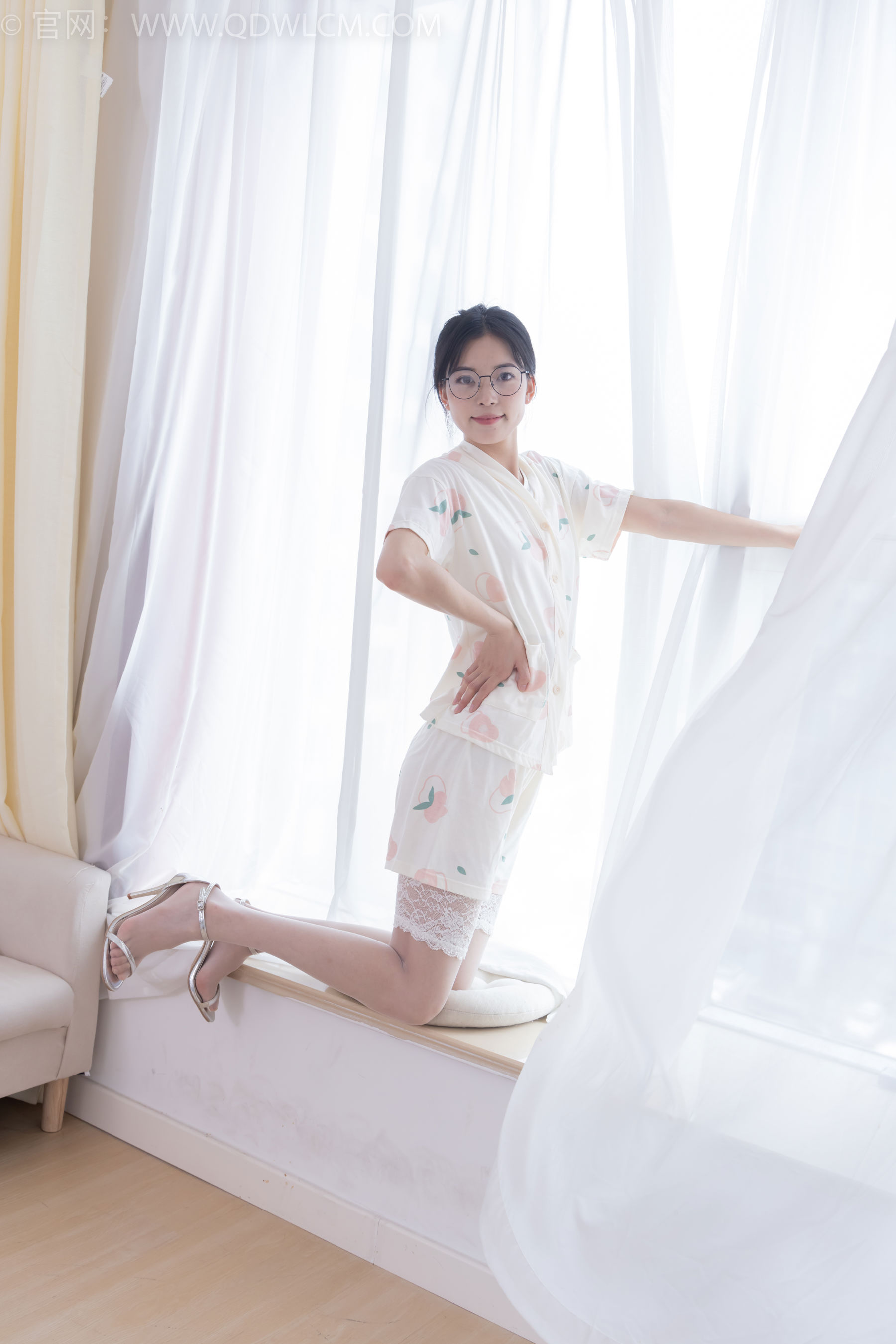 物恋传媒 No.2408 茯苓 - 高跟凉鞋、薄白丝/(160P)