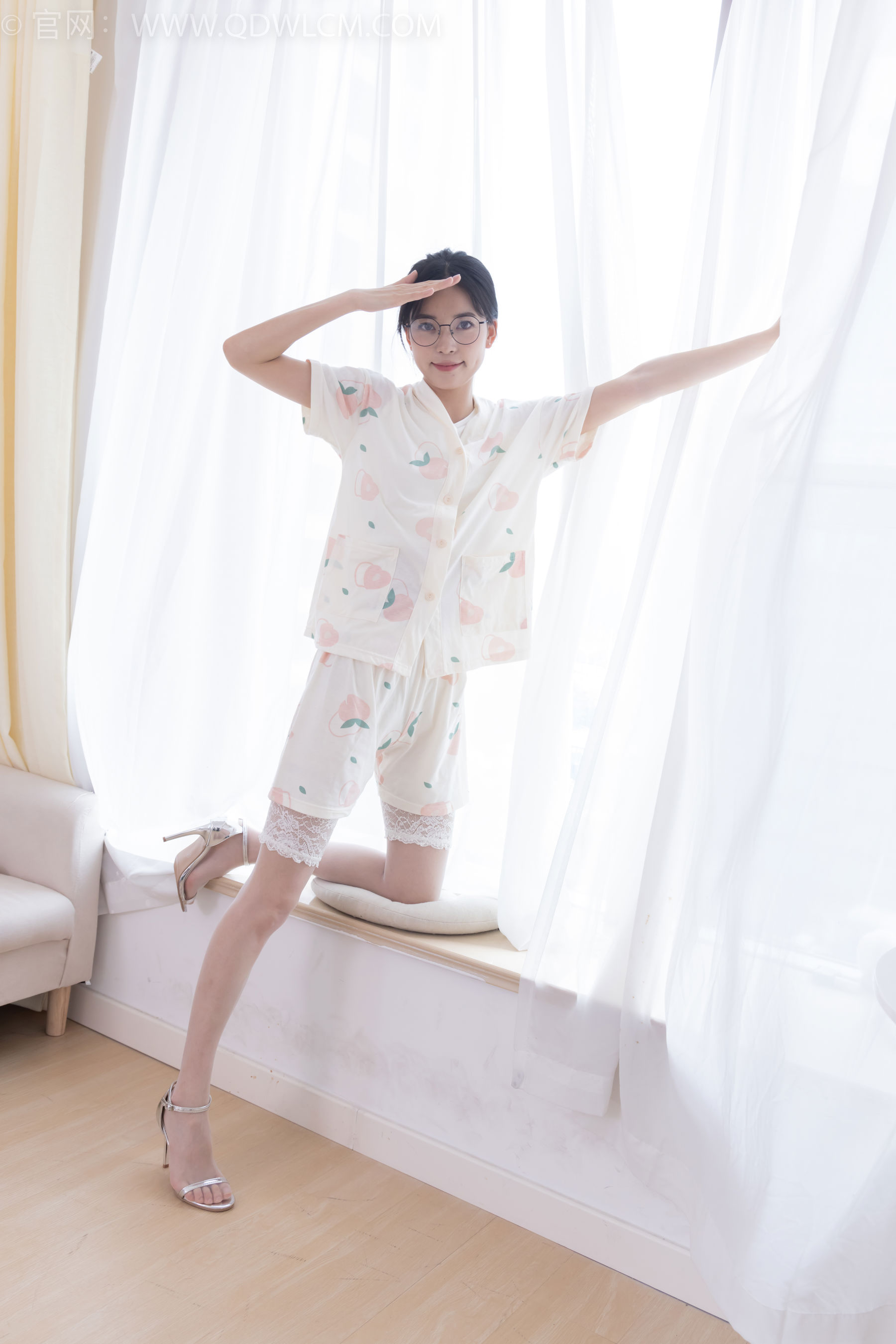 物恋传媒 No.2408 茯苓 - 高跟凉鞋、薄白丝/(160P)