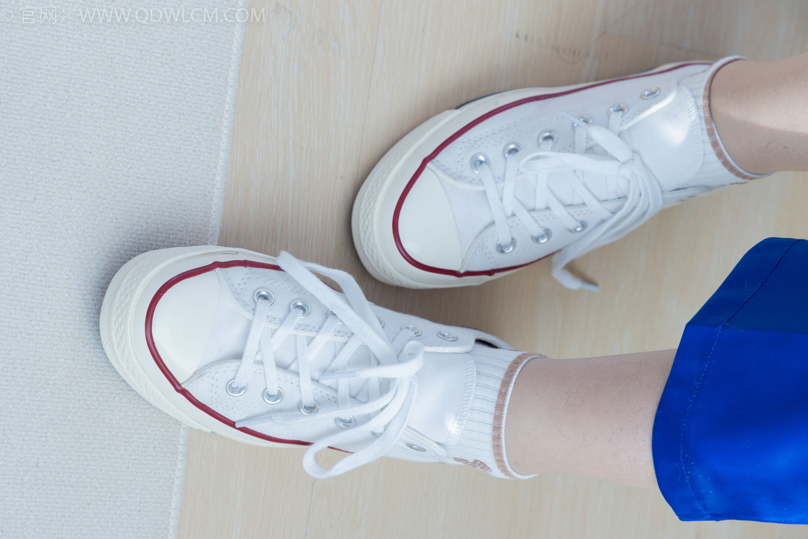 物恋传媒 No.2406 橙橙 - 帆布鞋、白棉袜、薄肉丝、校服裤里丝/(170P)