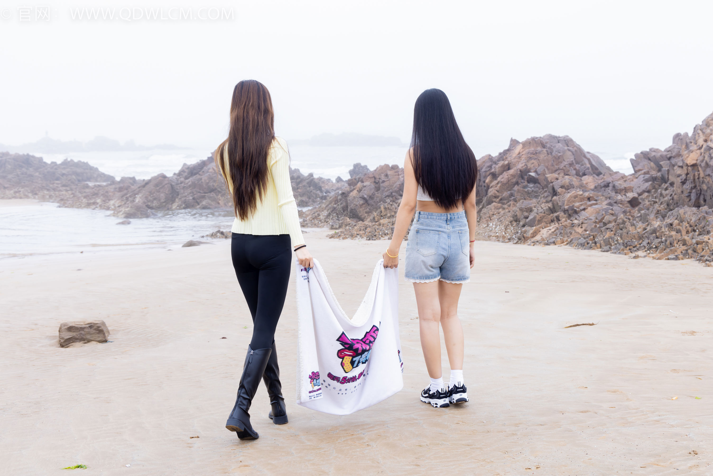 物恋传媒 No.2405 岚岚泡泡 - 长靴、运动鞋、白棉袜/(170P)