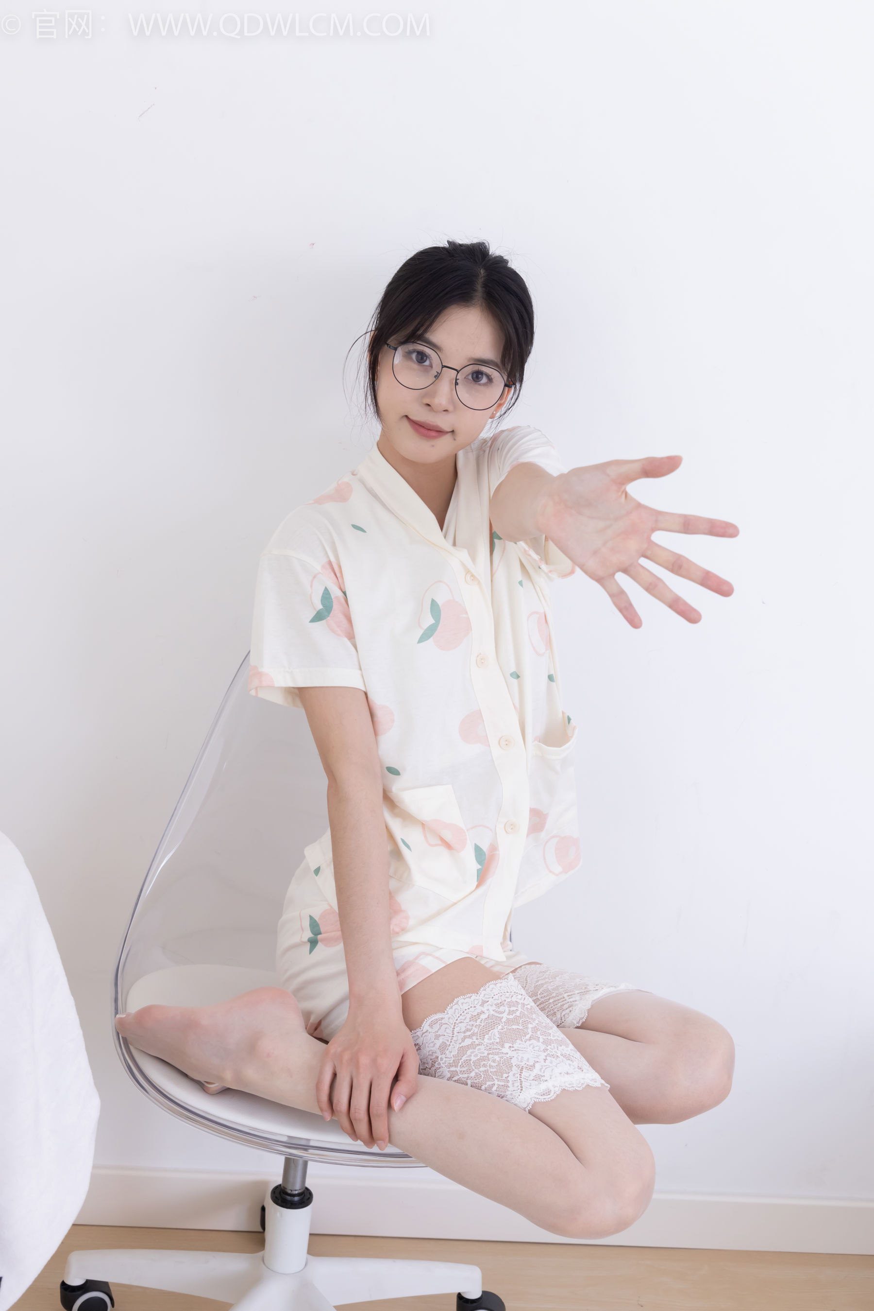 物恋传媒 No.2408 茯苓 - 高跟凉鞋、薄白丝/(160P)