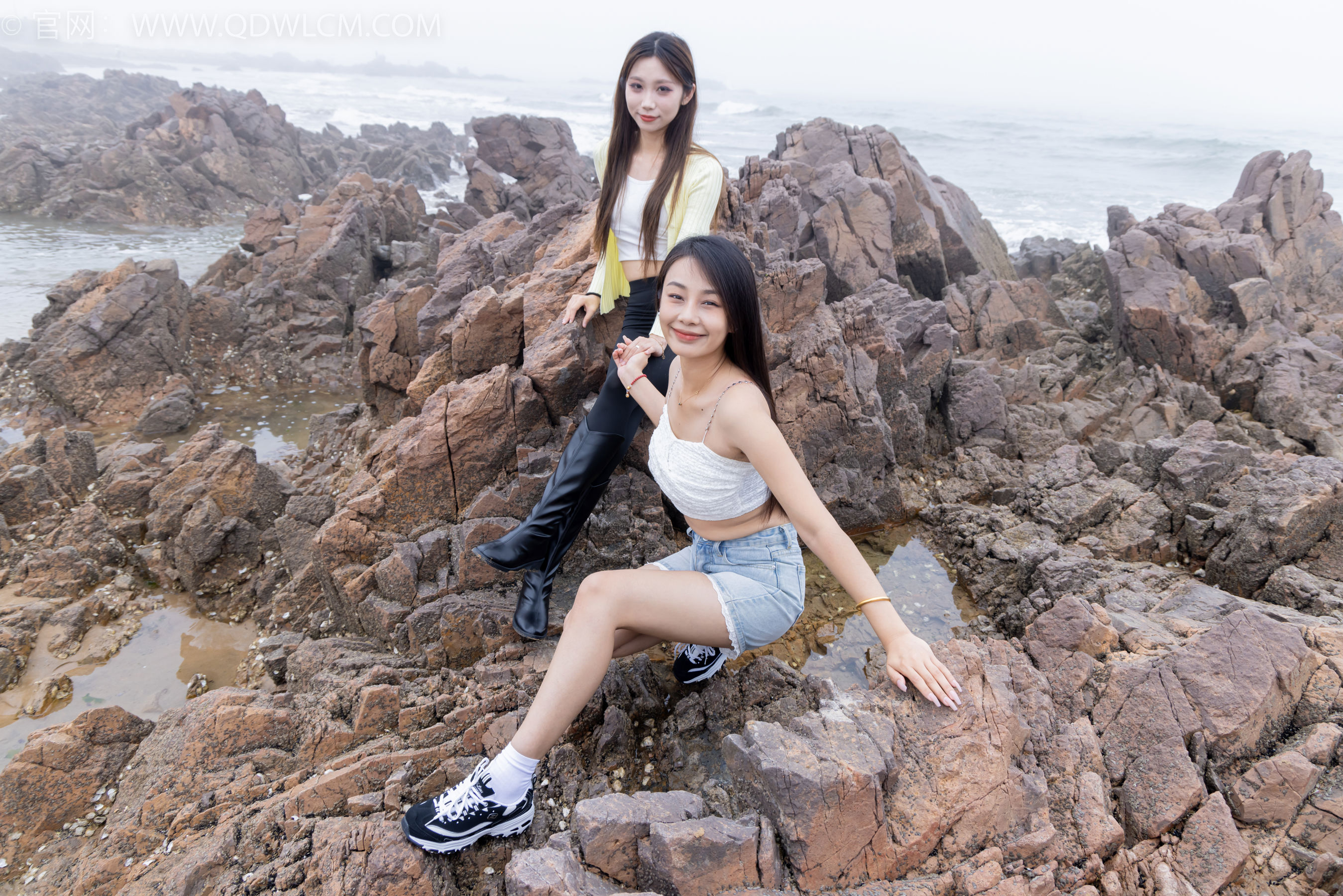 物恋传媒 No.2405 岚岚泡泡 - 长靴、运动鞋、白棉袜/(170P)