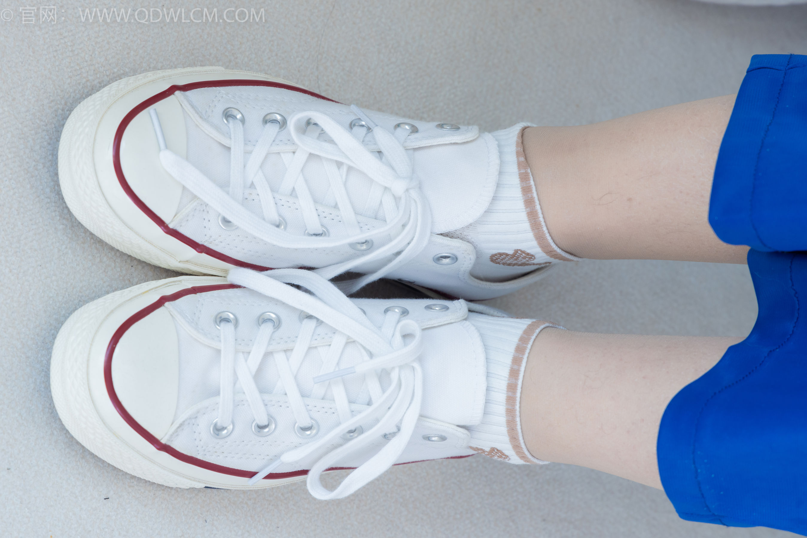 物恋传媒 No.2406 橙橙 - 帆布鞋、白棉袜、薄肉丝、校服裤里丝/(170P)