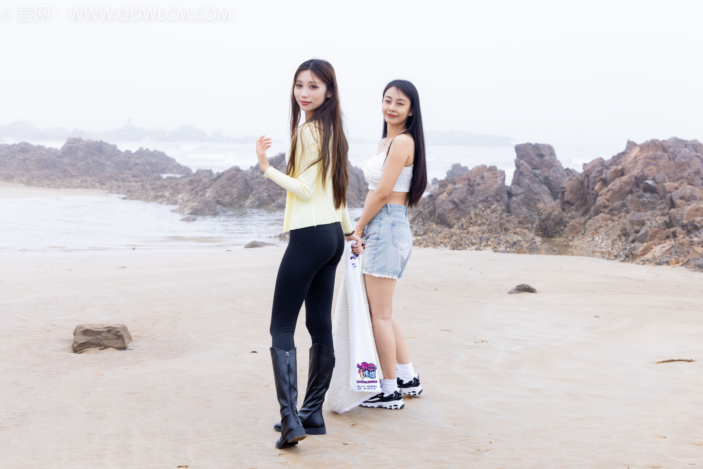 物恋传媒 No.2405 岚岚泡泡 - 长靴、运动鞋、白棉袜/(170P)