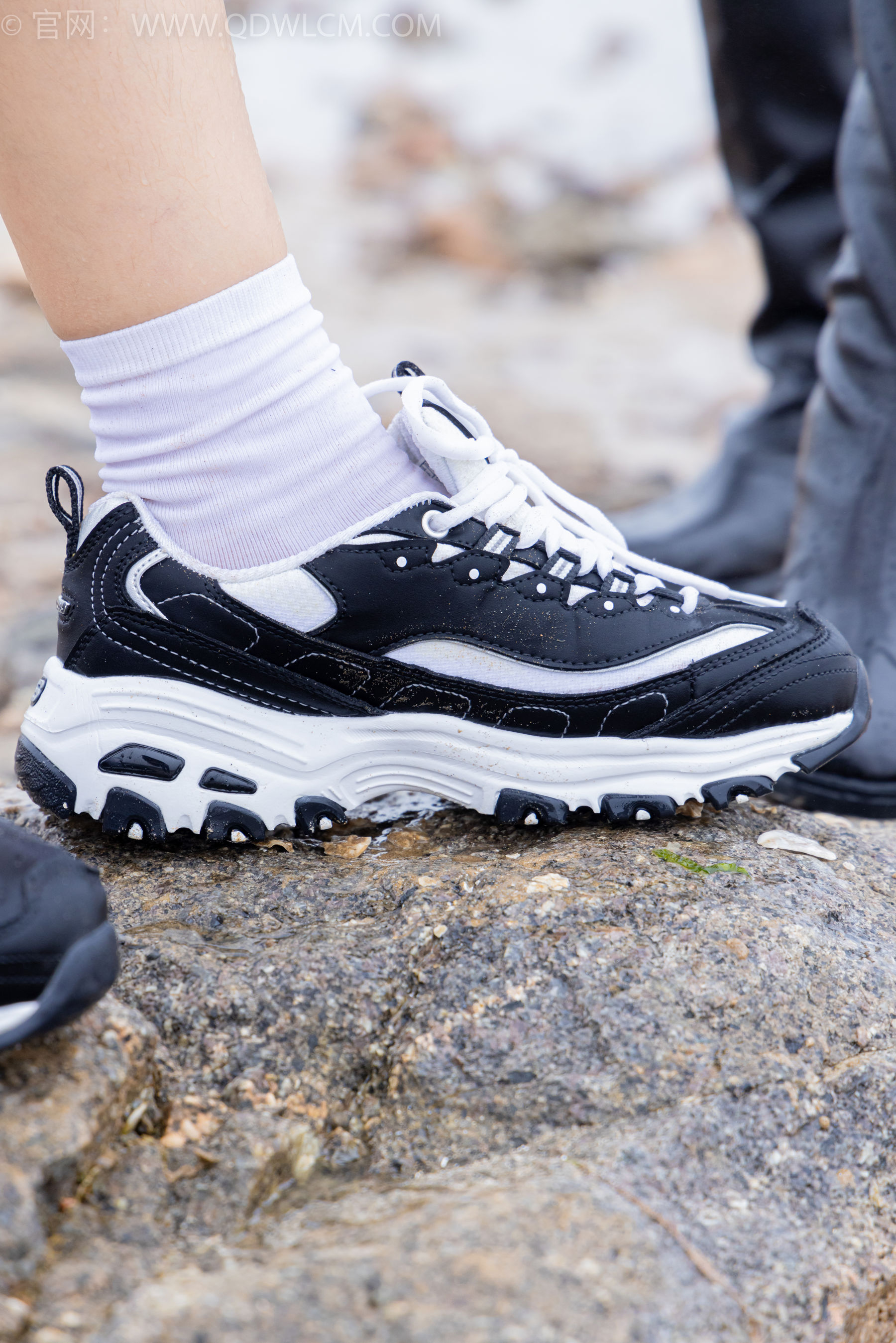 物恋传媒 No.2405 岚岚泡泡 - 长靴、运动鞋、白棉袜/(170P)