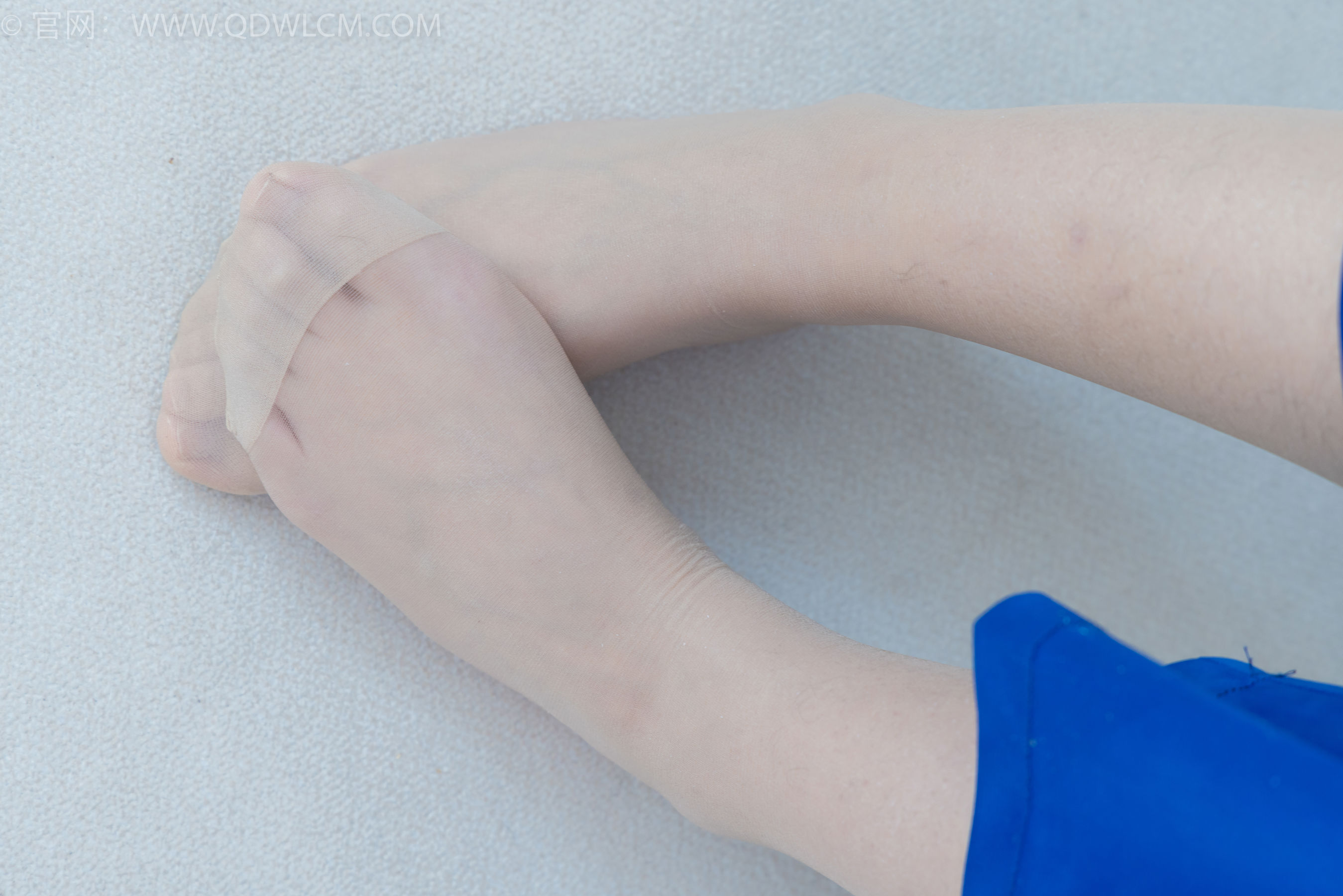 物恋传媒 No.2406 橙橙 - 帆布鞋、白棉袜、薄肉丝、校服裤里丝/(170P)