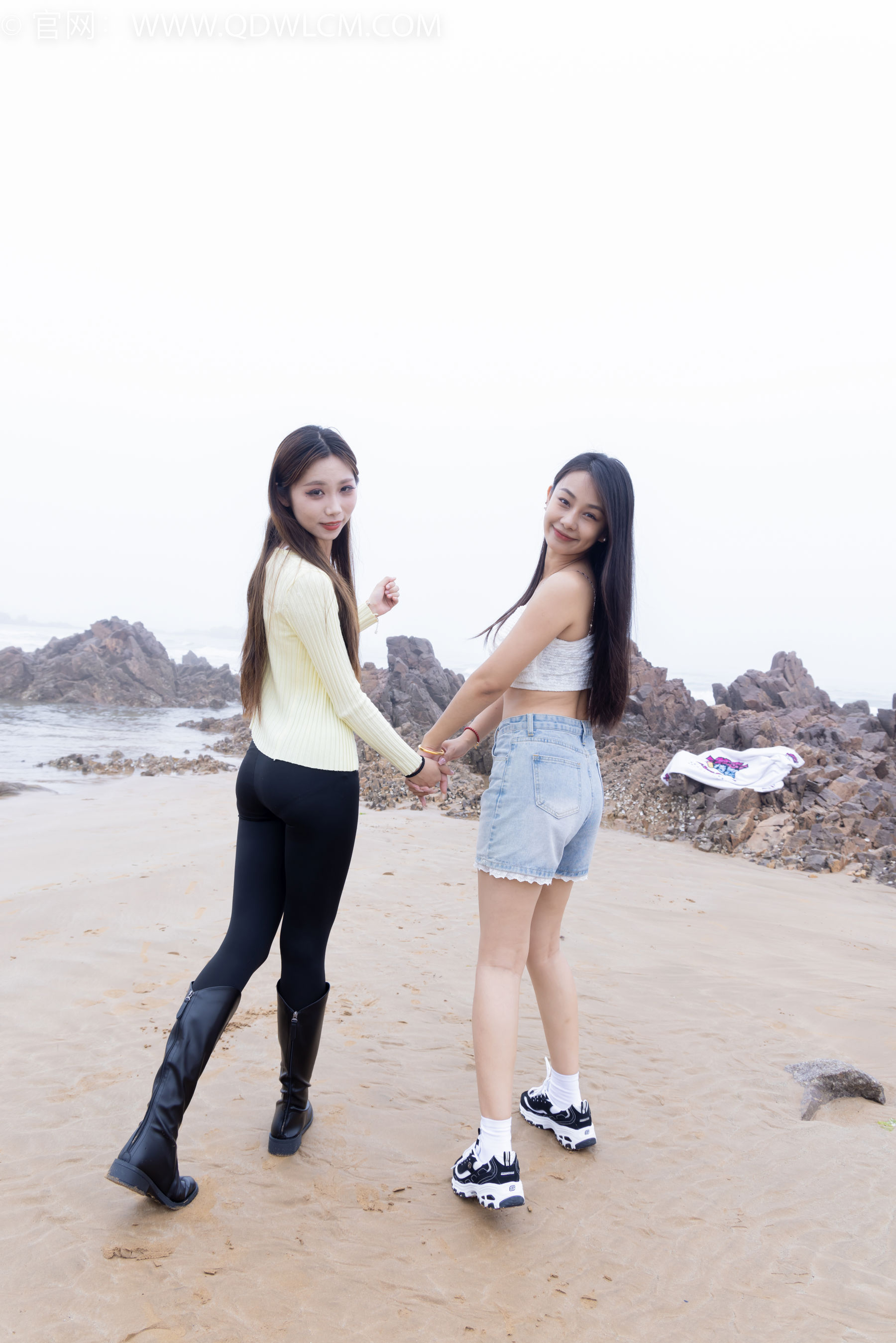 物恋传媒 No.2405 岚岚泡泡 - 长靴、运动鞋、白棉袜/(170P)