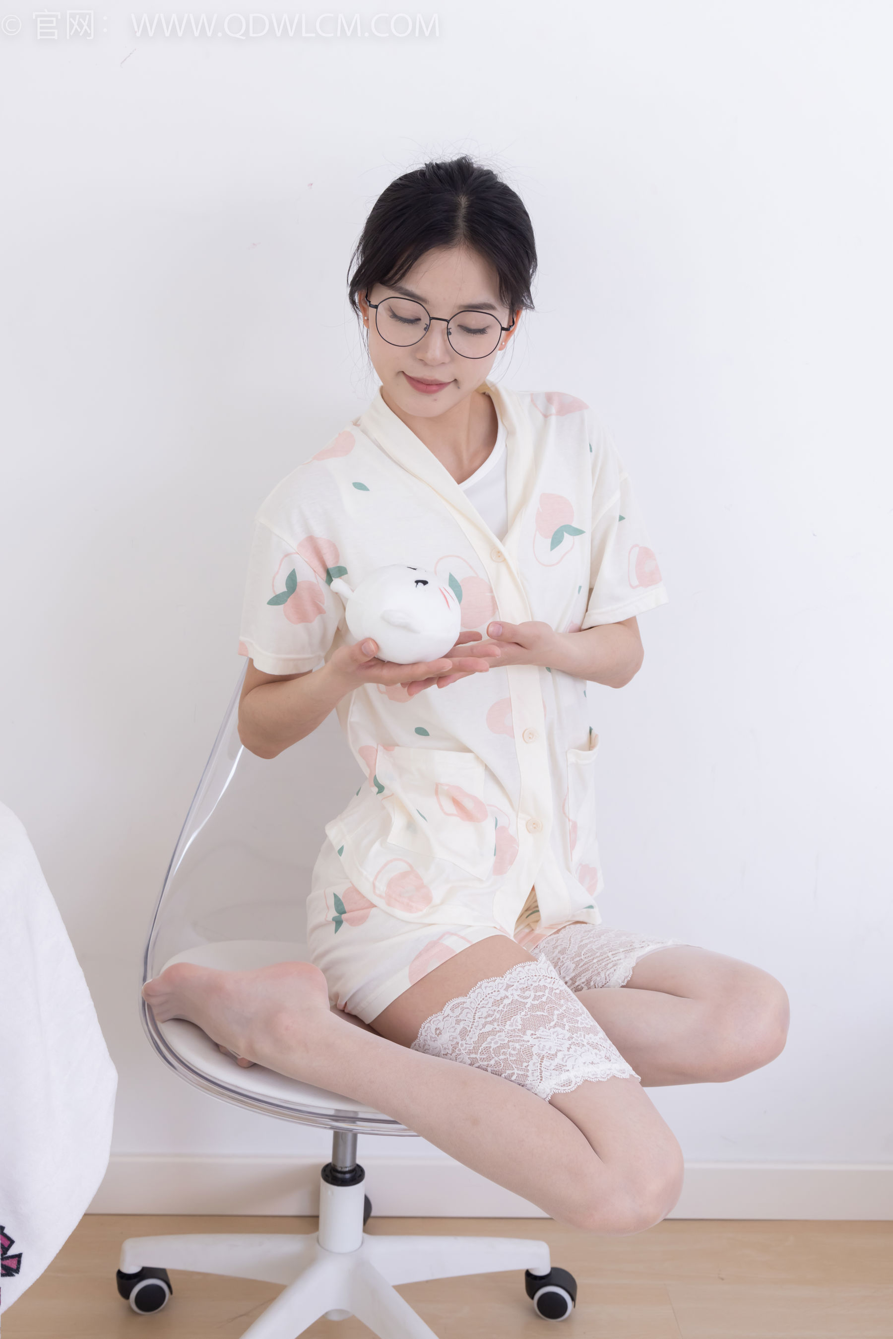 物恋传媒 No.2408 茯苓 - 高跟凉鞋、薄白丝/(160P)