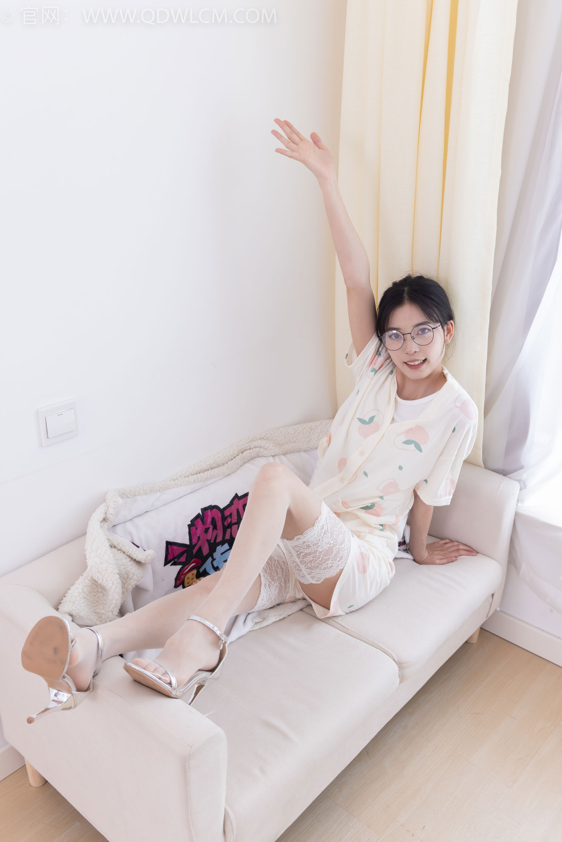 物恋传媒 No.2408 茯苓 - 高跟凉鞋、薄白丝/(160P)