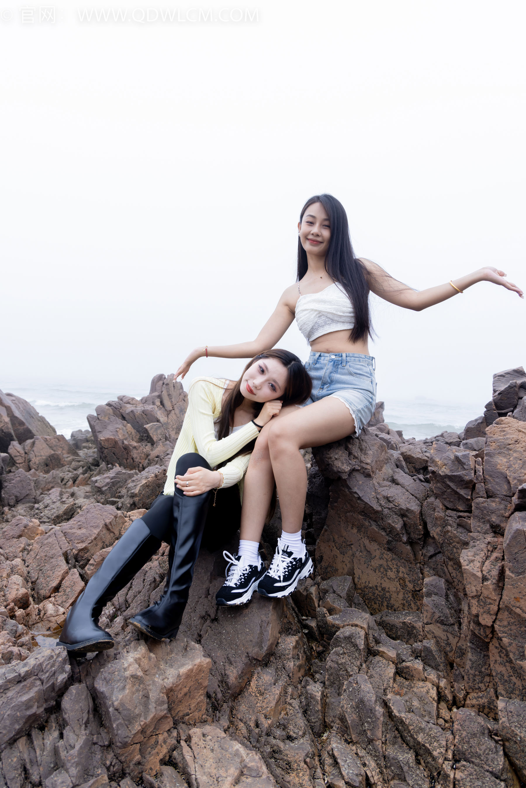 物恋传媒 No.2405 岚岚泡泡 - 长靴、运动鞋、白棉袜/(170P)