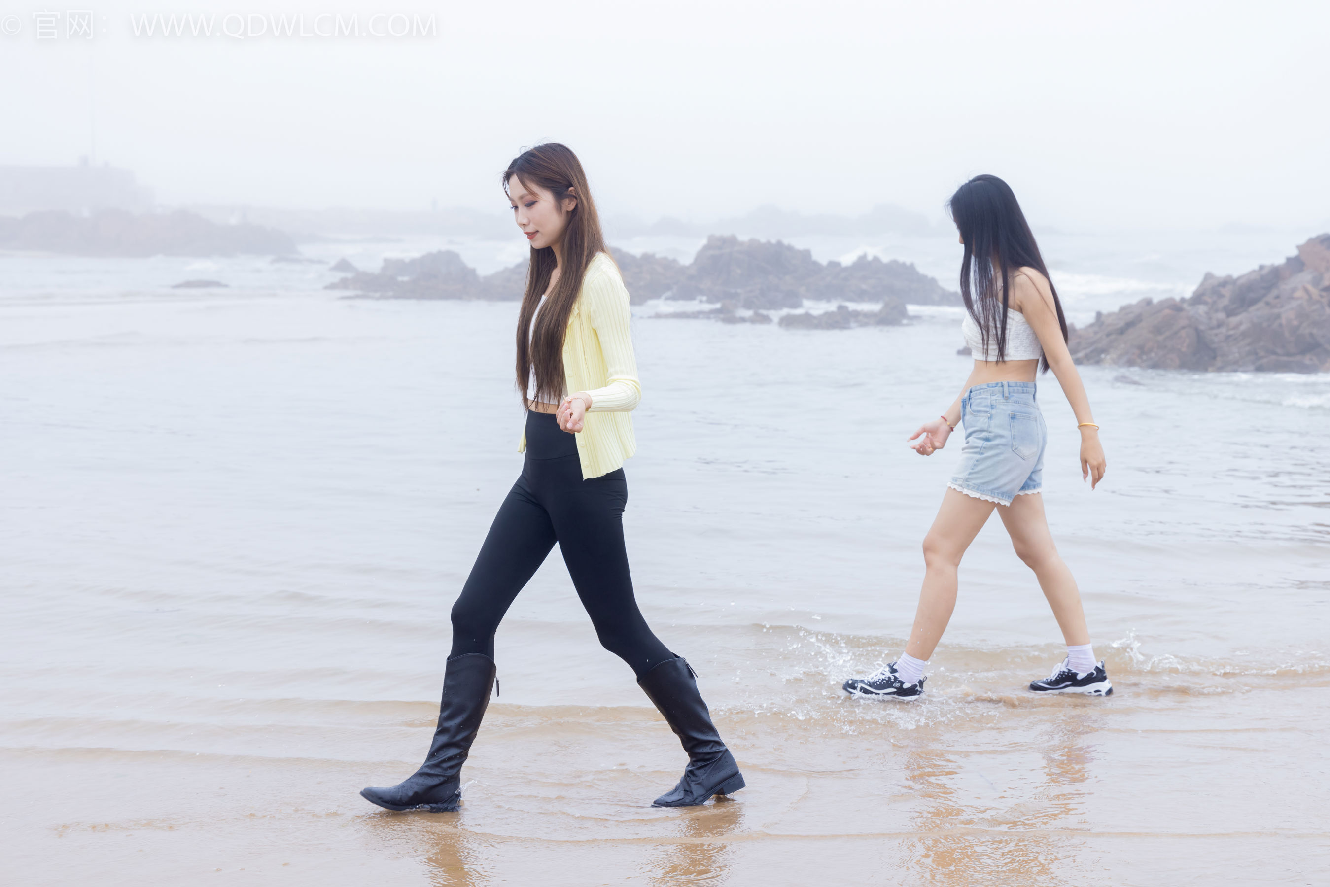 物恋传媒 No.2405 岚岚泡泡 - 长靴、运动鞋、白棉袜/(170P)