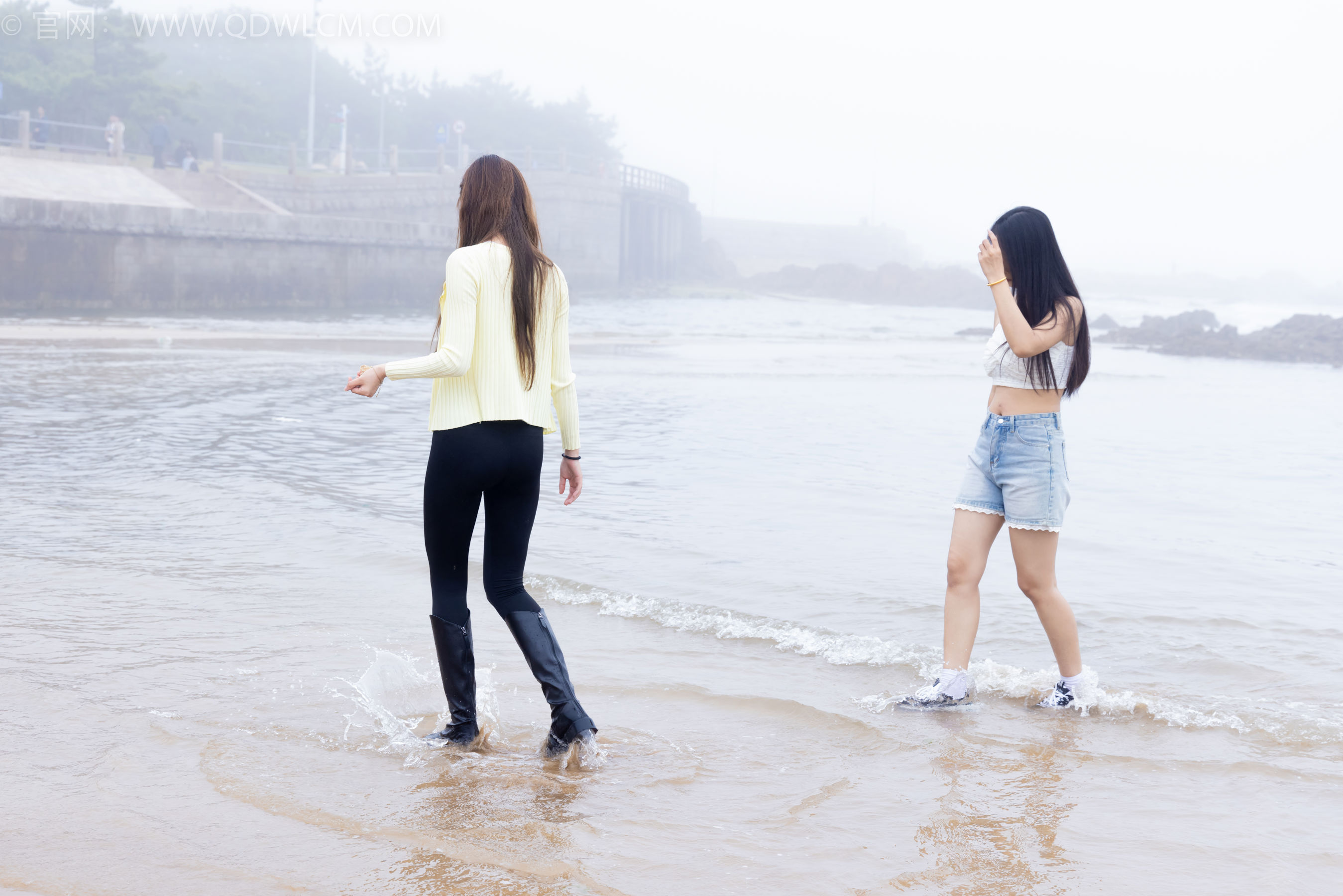 物恋传媒 No.2405 岚岚泡泡 - 长靴、运动鞋、白棉袜/(170P)