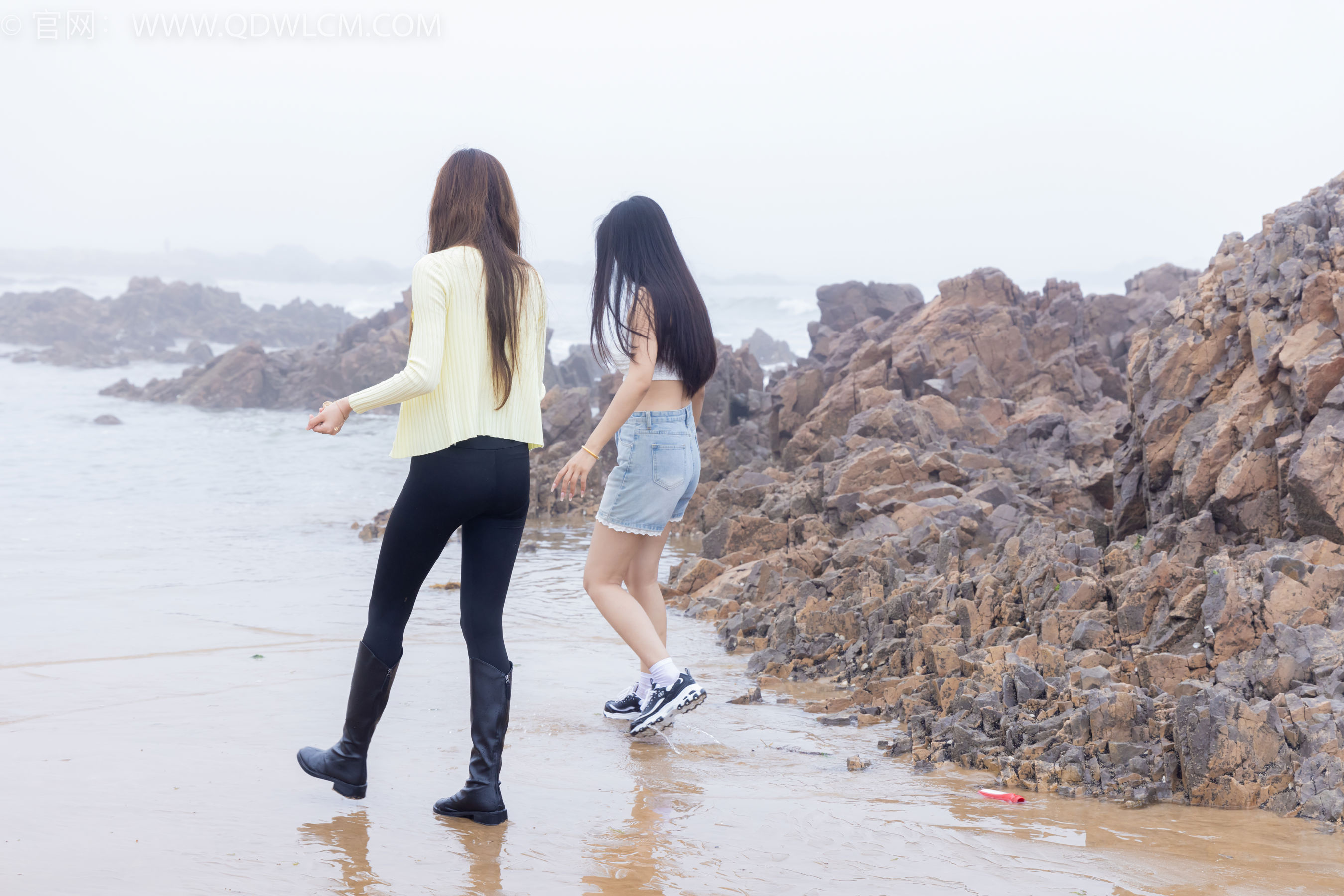 物恋传媒 No.2405 岚岚泡泡 - 长靴、运动鞋、白棉袜/(170P)