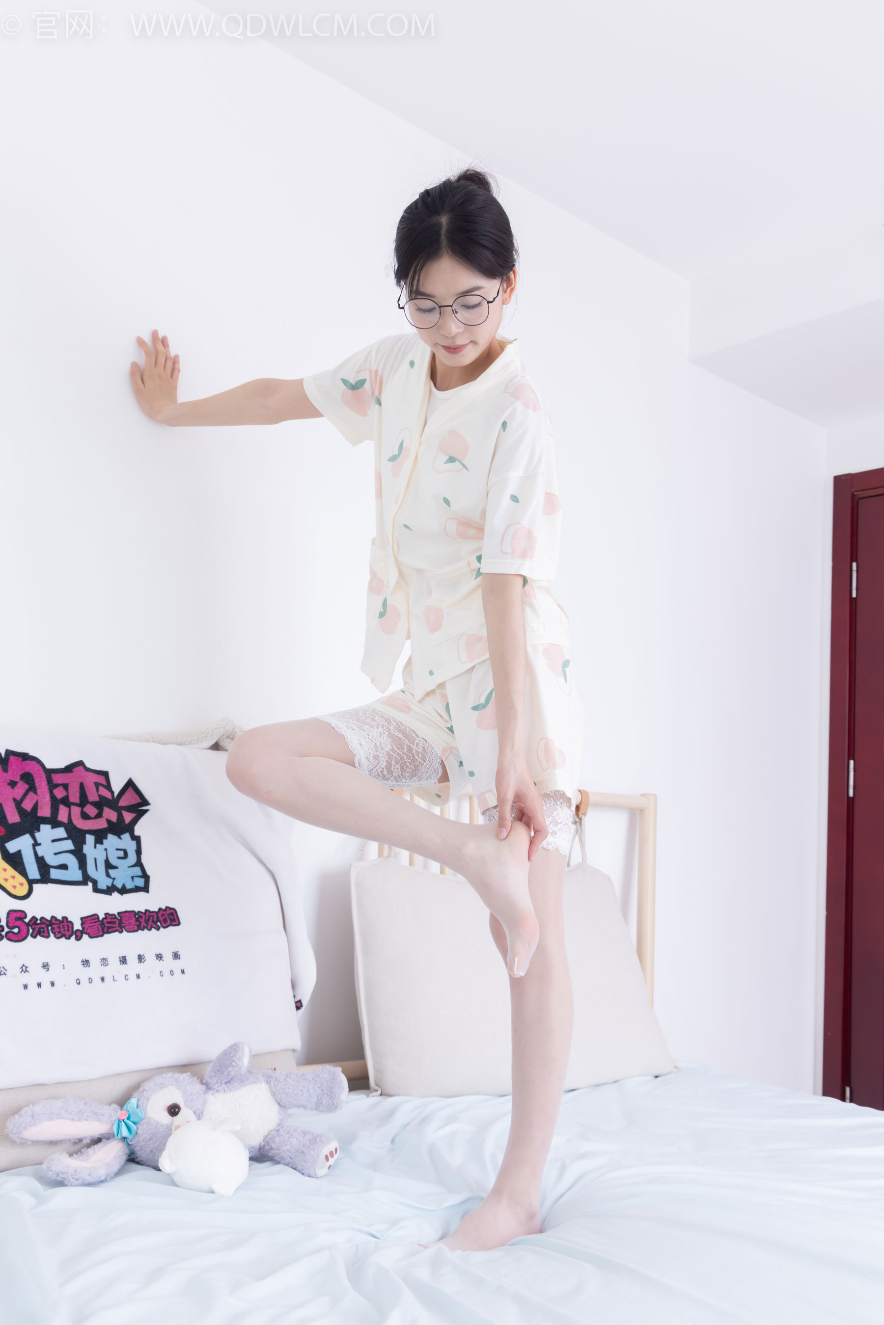 物恋传媒 No.2408 茯苓 - 高跟凉鞋、薄白丝/(160P)