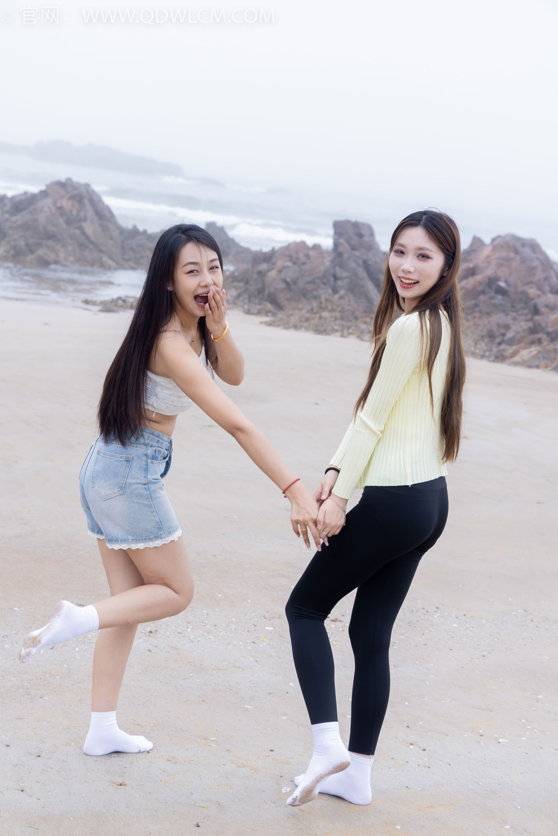 物恋传媒 No.2405 岚岚泡泡 - 长靴、运动鞋、白棉袜/(170P)