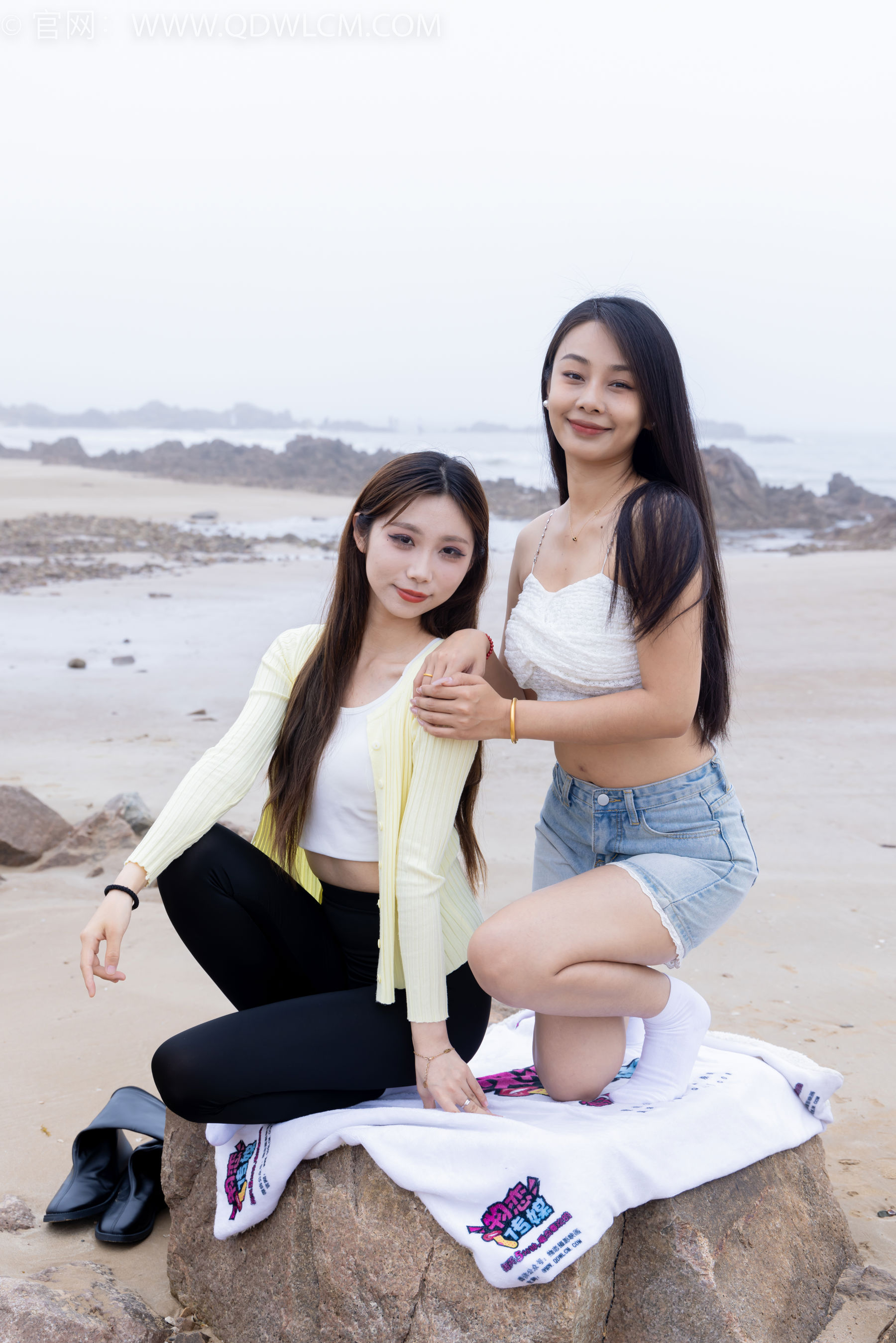 物恋传媒 No.2405 岚岚泡泡 - 长靴、运动鞋、白棉袜/(170P)