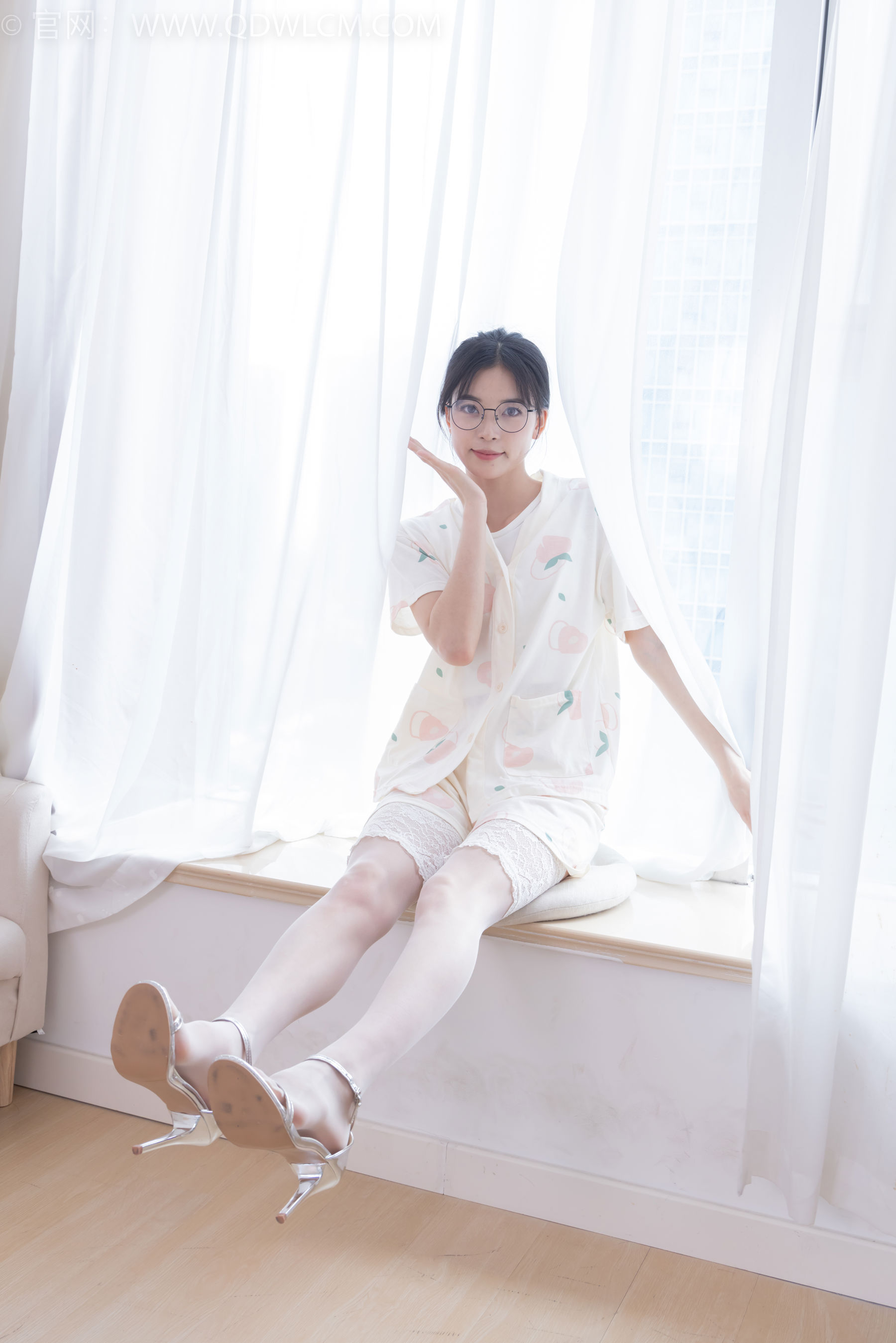 物恋传媒 No.2408 茯苓 - 高跟凉鞋、薄白丝/(160P)