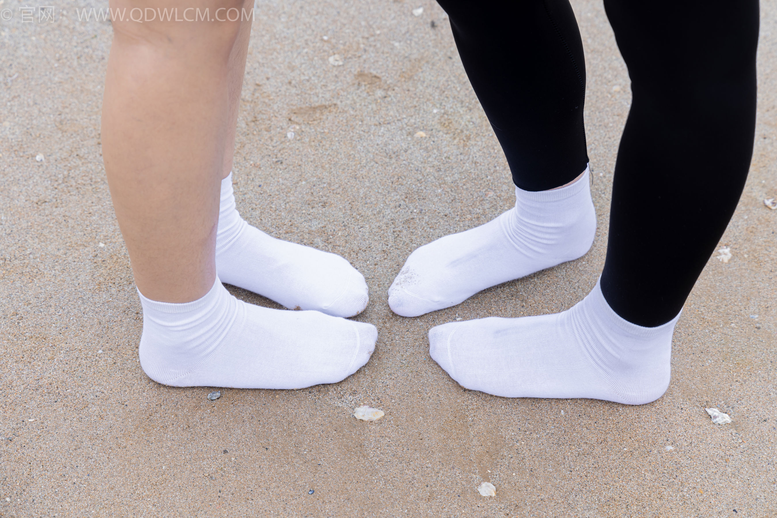 物恋传媒 No.2405 岚岚泡泡 - 长靴、运动鞋、白棉袜/(170P)