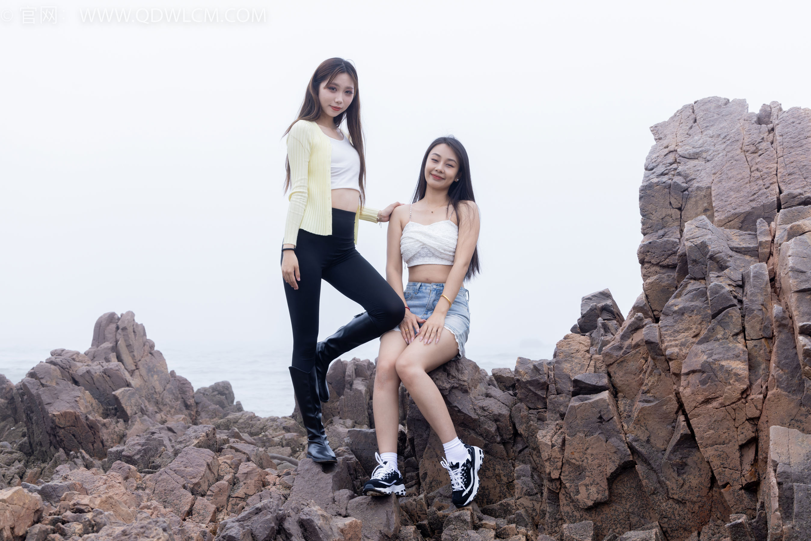 物恋传媒 No.2405 岚岚泡泡 - 长靴、运动鞋、白棉袜/(170P)