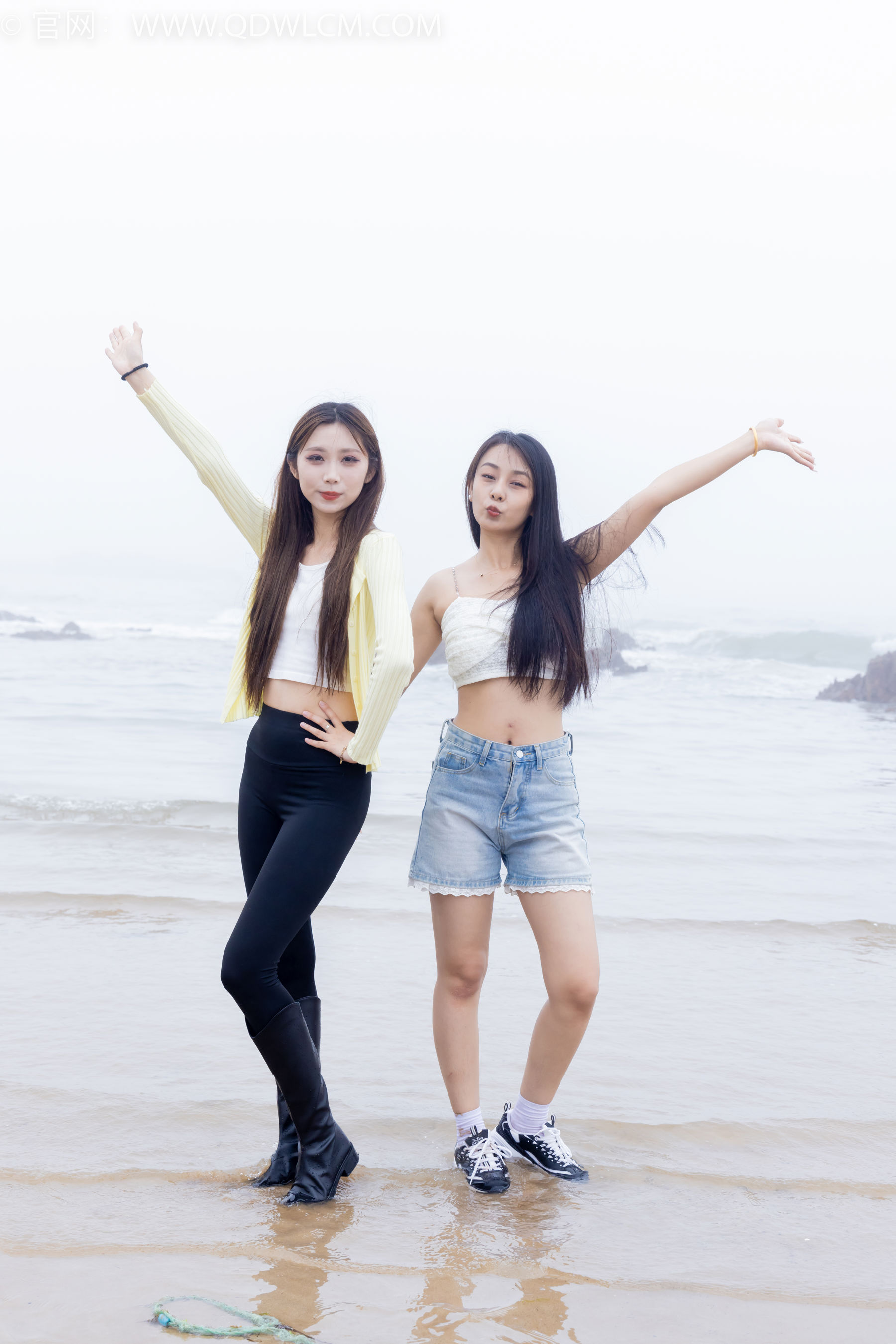 物恋传媒 No.2405 岚岚泡泡 - 长靴、运动鞋、白棉袜/(170P)