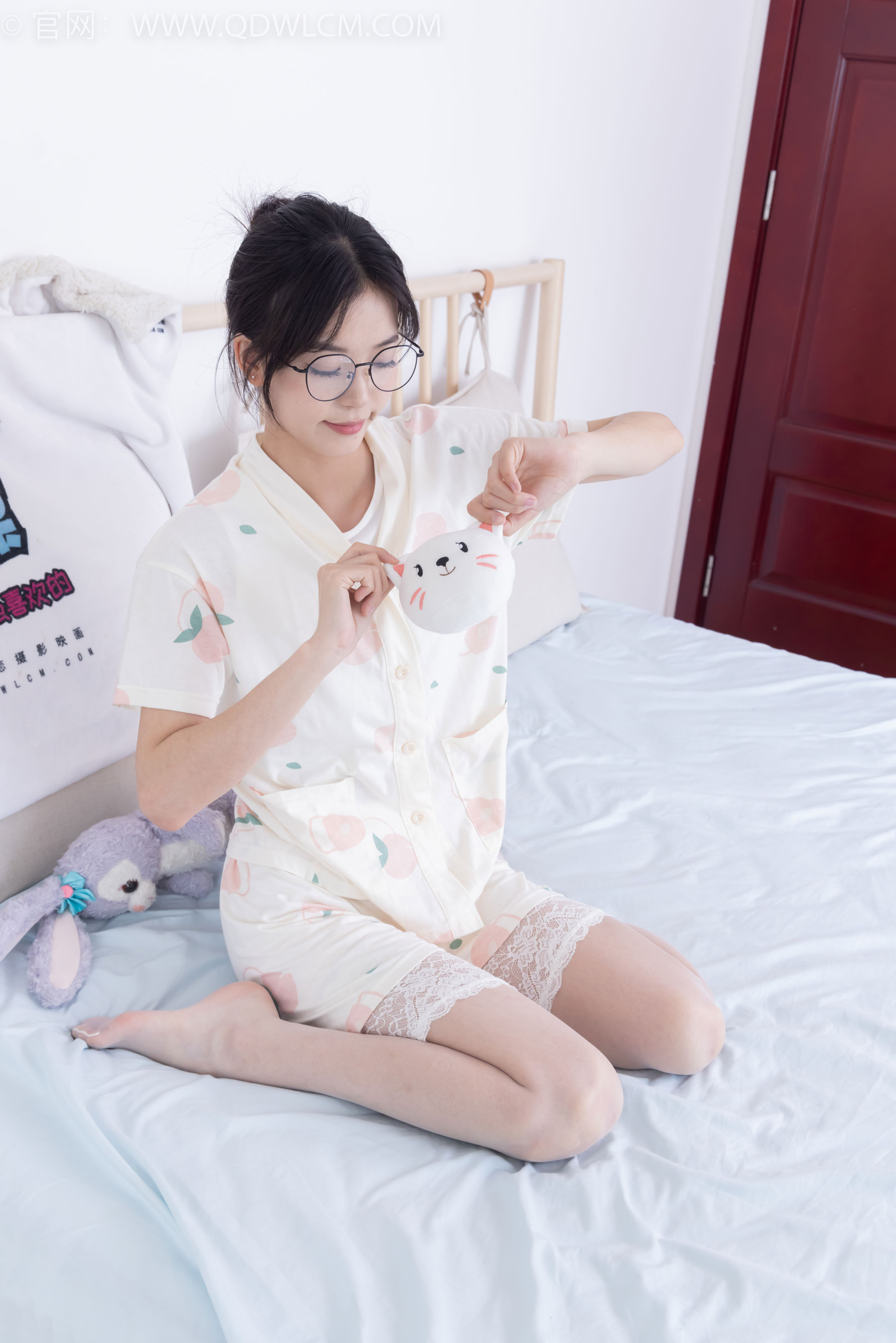 物恋传媒 No.2408 茯苓 - 高跟凉鞋、薄白丝/(160P)