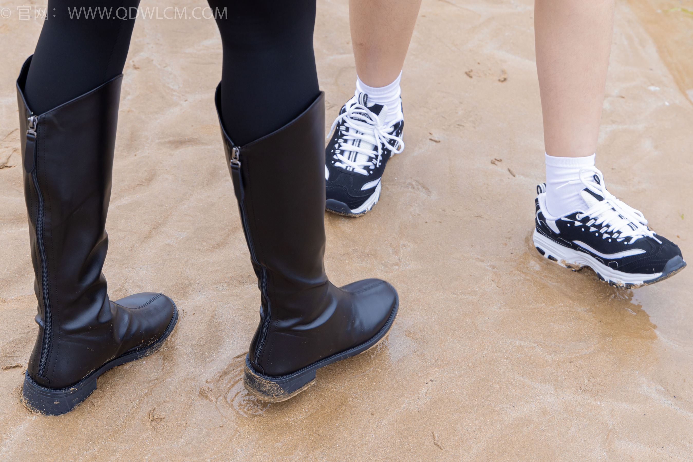 物恋传媒 No.2405 岚岚泡泡 - 长靴、运动鞋、白棉袜/(170P)