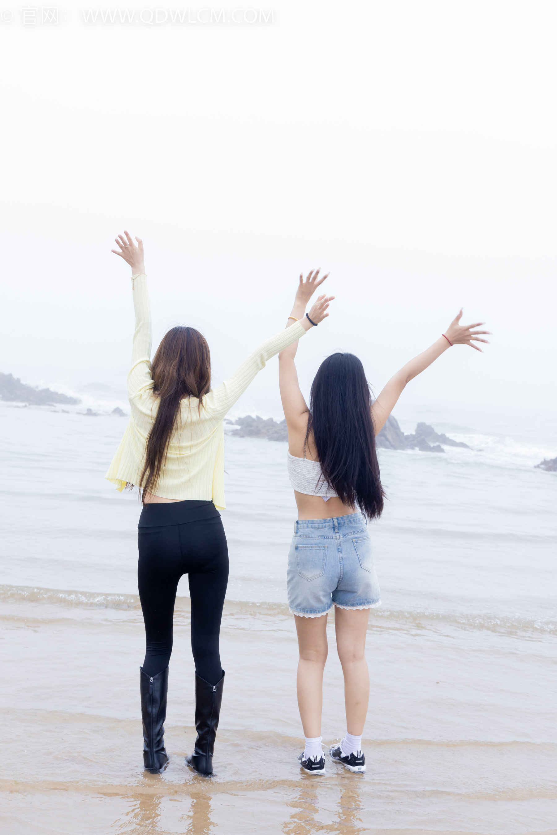 物恋传媒 No.2405 岚岚泡泡 - 长靴、运动鞋、白棉袜/(170P)