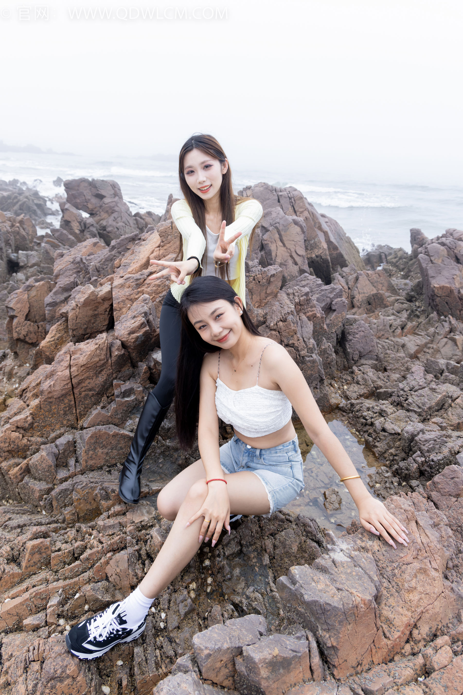 物恋传媒 No.2405 岚岚泡泡 - 长靴、运动鞋、白棉袜/(170P)