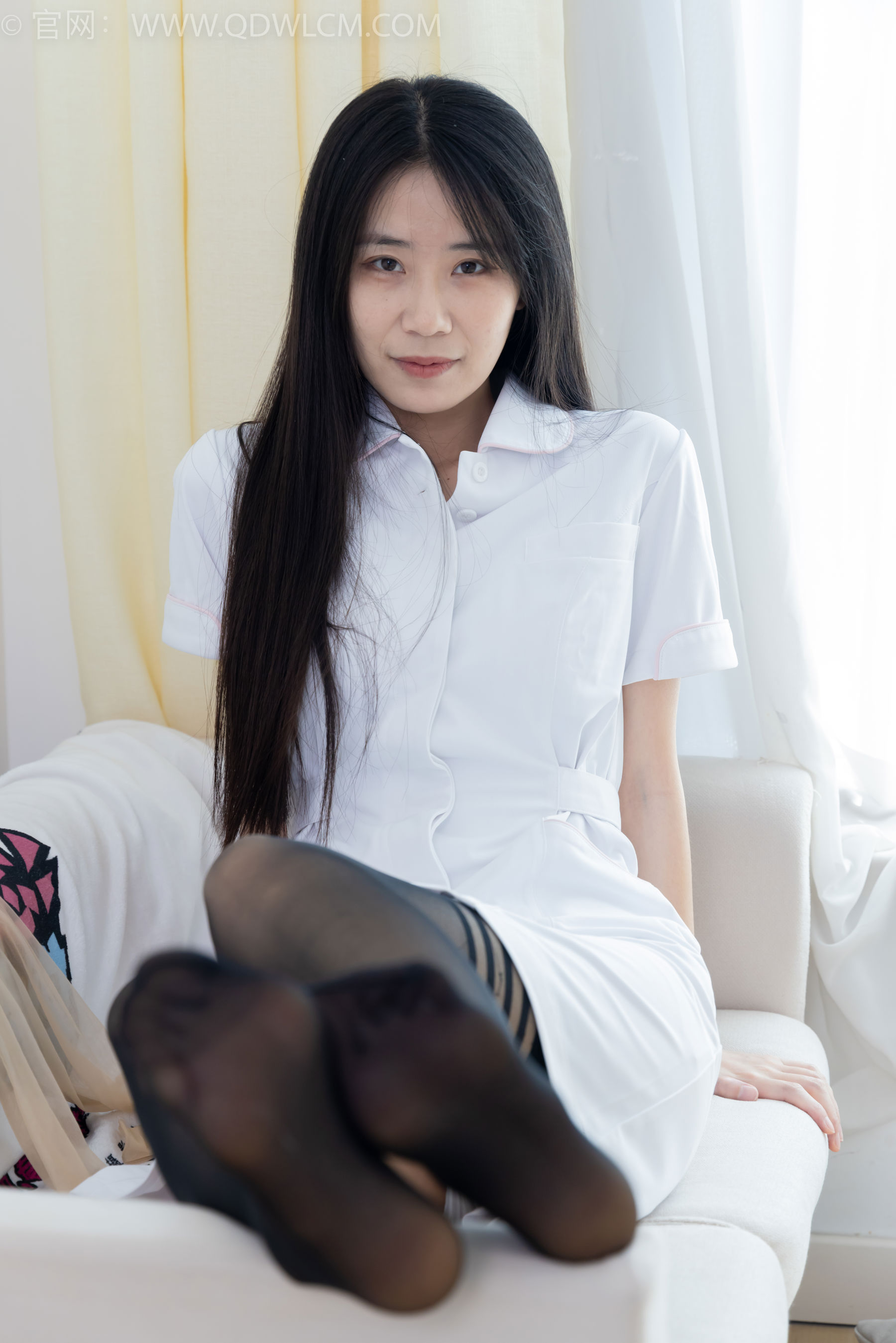 物恋传媒 No.2401 菜菜 - 三双高跟鞋、大腿袜、护士服/(165P)