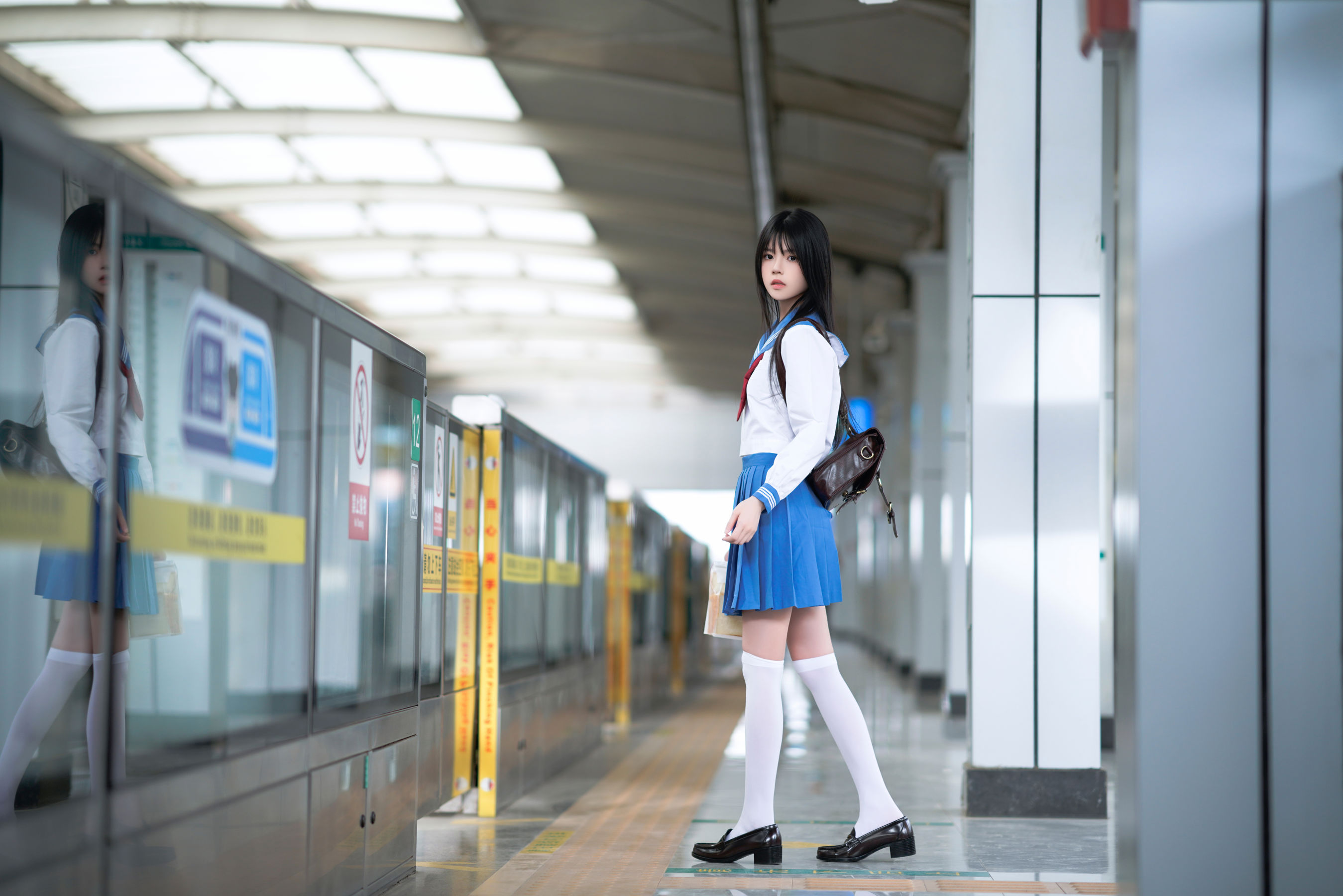 桜桃喵 - 地铁JK/(33P)