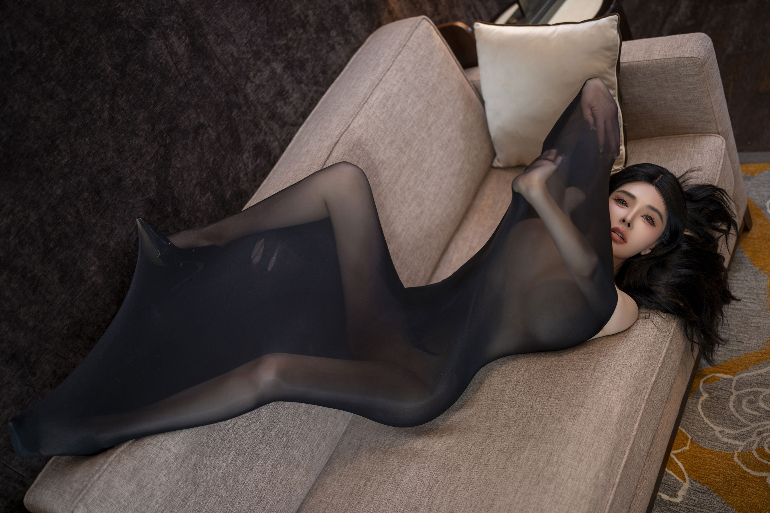 潘娇娇 - 黑透油光丝滑连体丝袜/(88P)