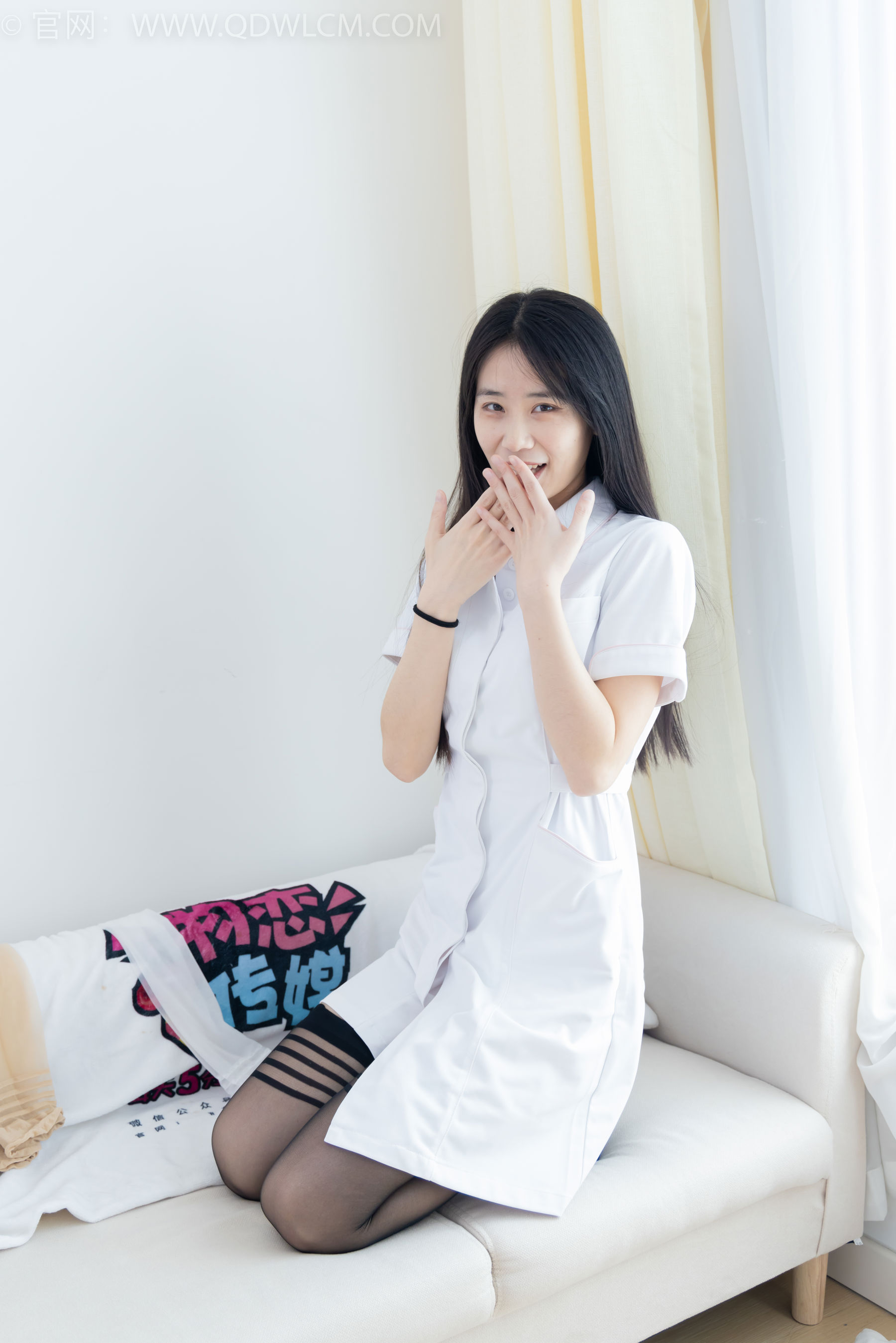 物恋传媒 No.2401 菜菜 - 三双高跟鞋、大腿袜、护士服/(165P)