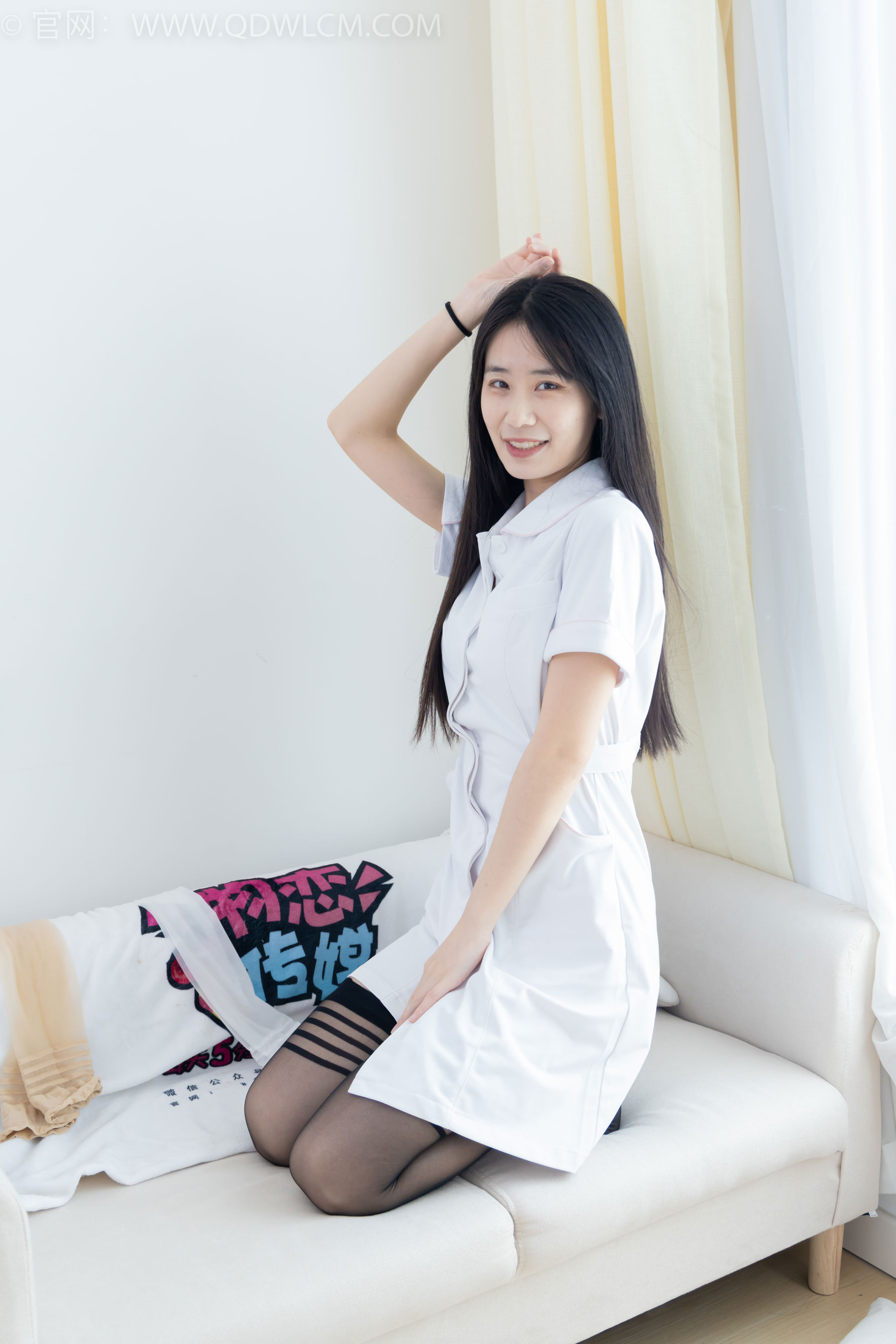 物恋传媒 No.2401 菜菜 - 三双高跟鞋、大腿袜、护士服/(165P)