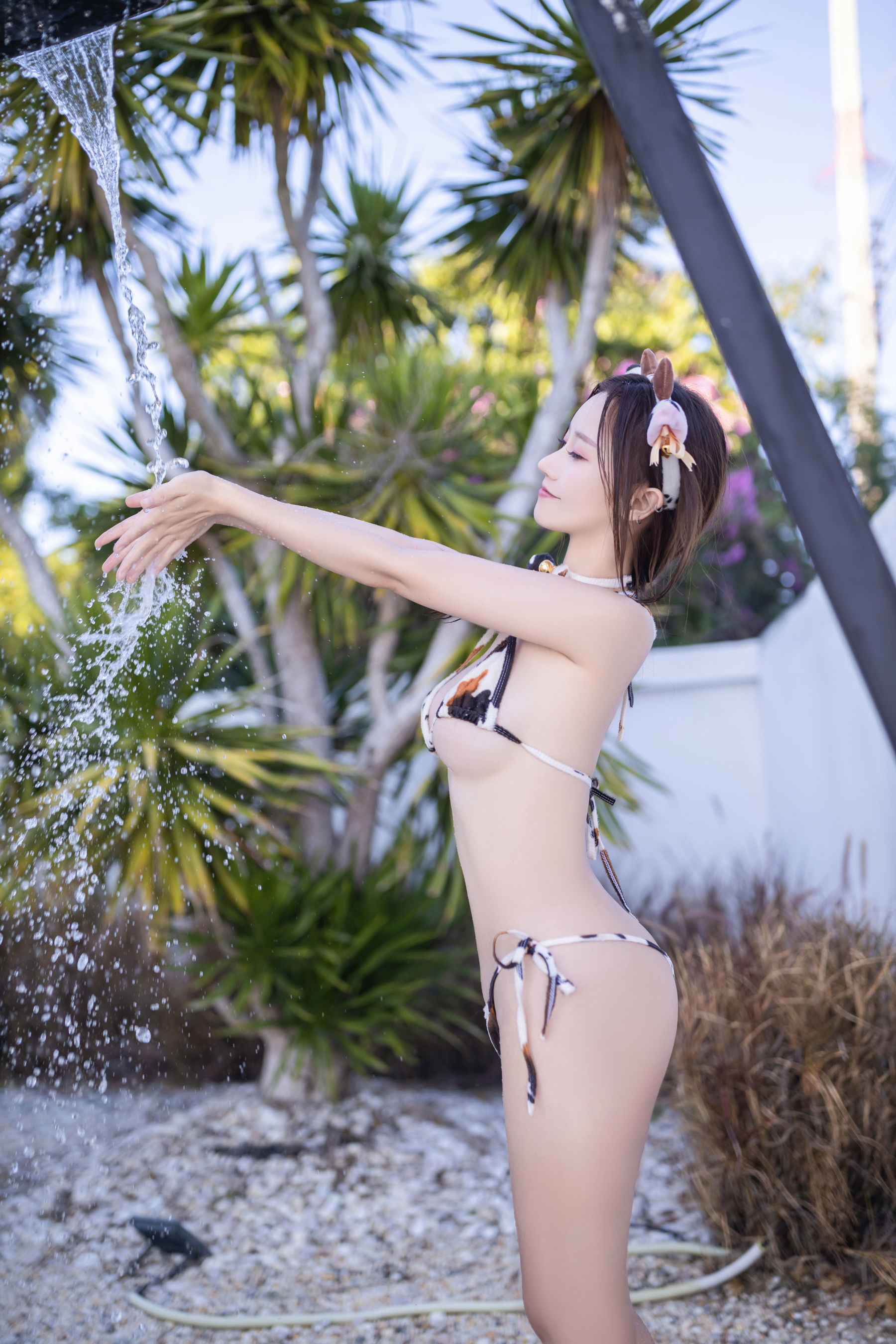 杏子 - 奶牛/(110P)