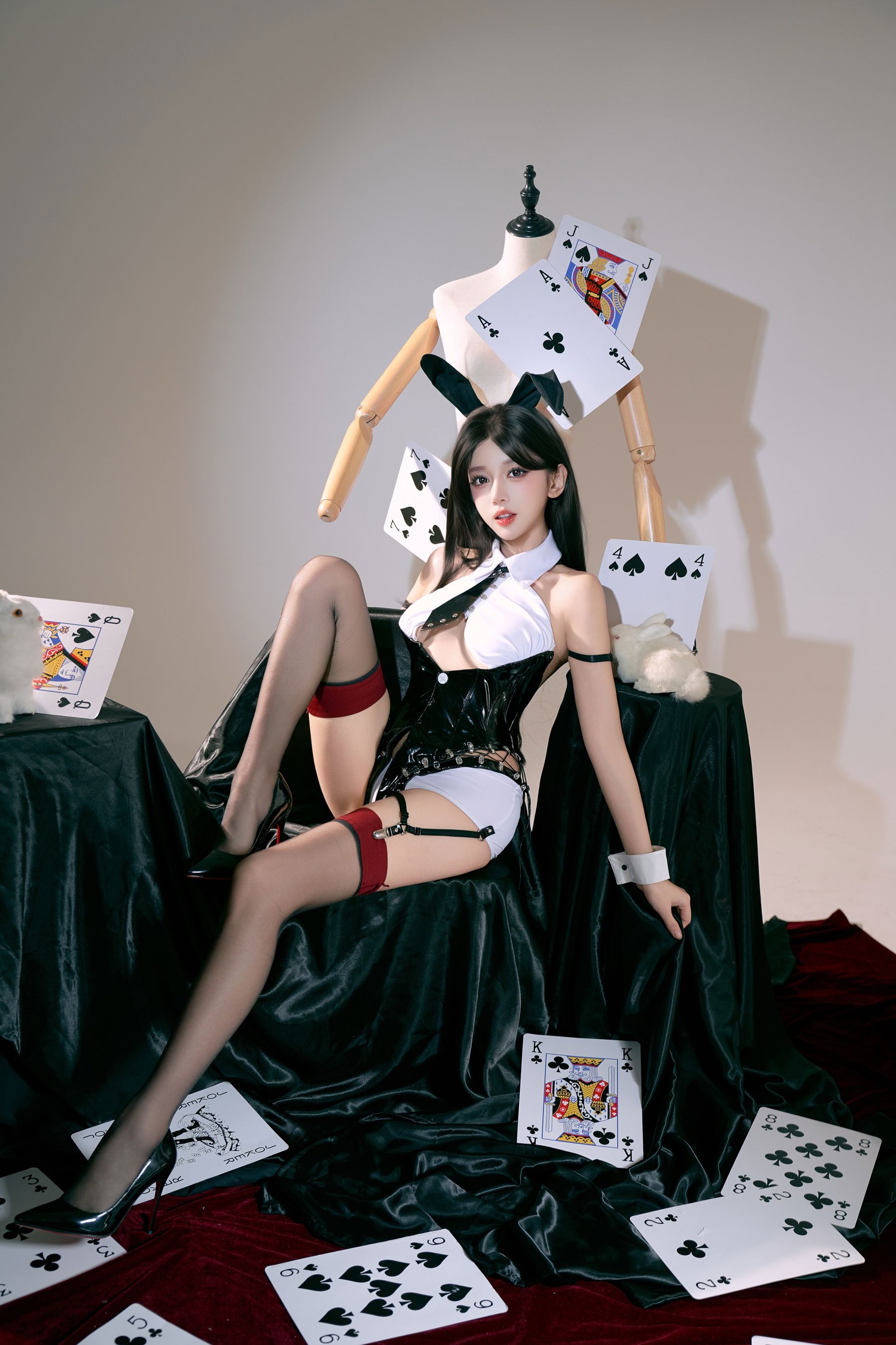 斗鱼米线线sama 写真 - 卡牌兔女郎/(49P)