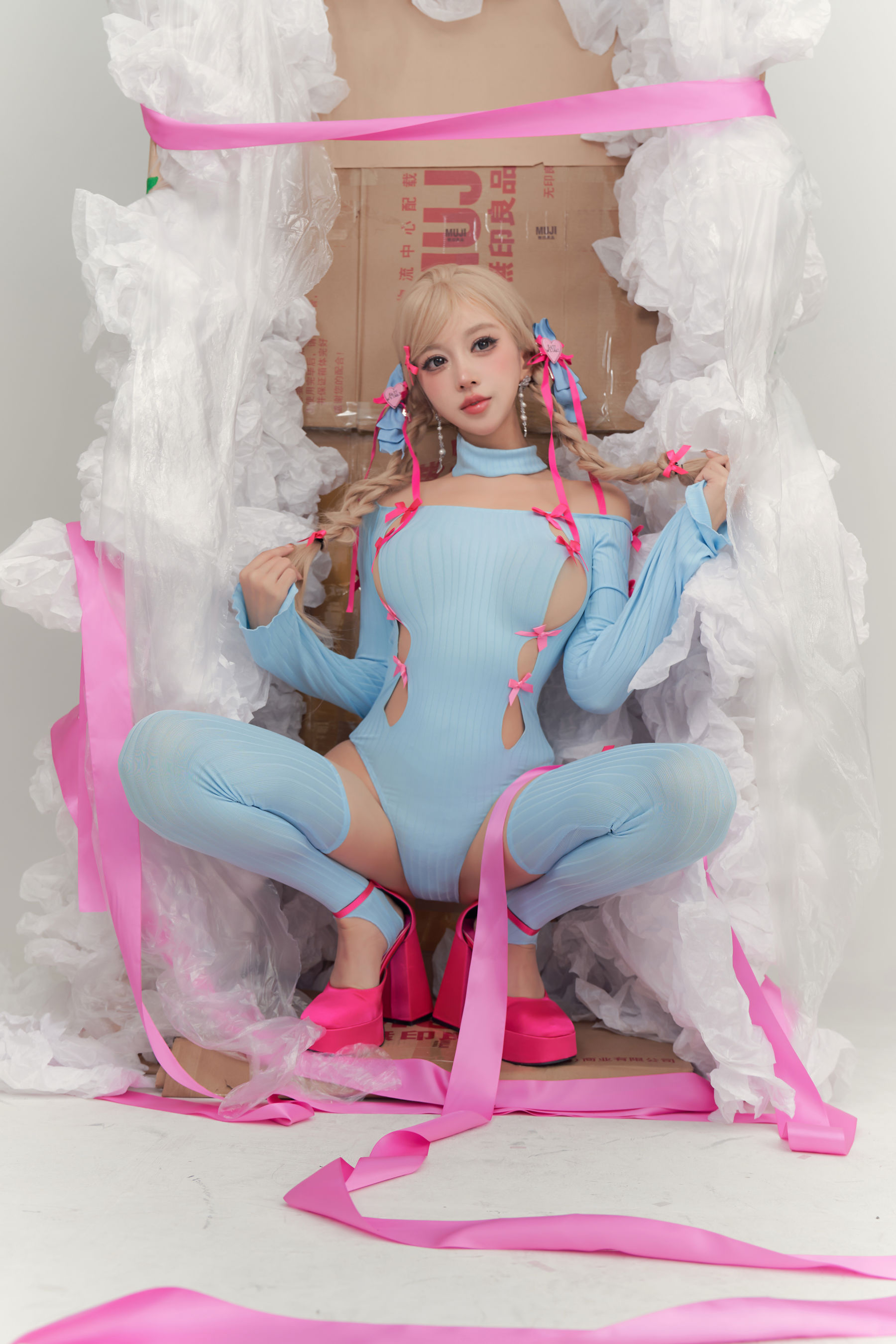 斗鱼米线线sama 写真 - 异世界玩偶/(56P)