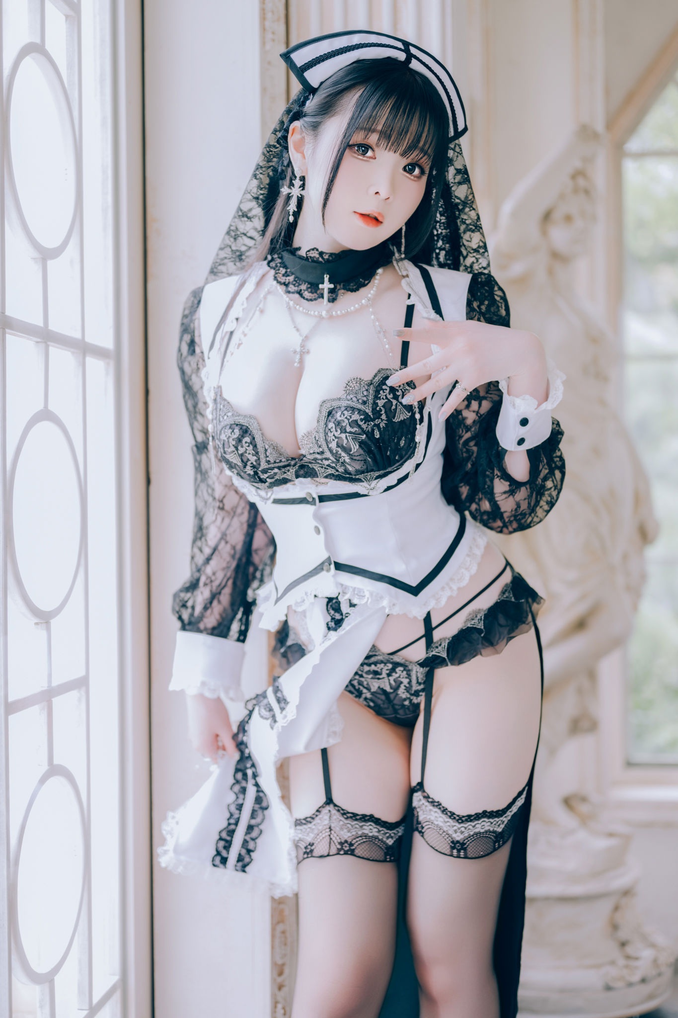 微博妹纸 霜月shimo - Holy Church Confession Night/(80P)