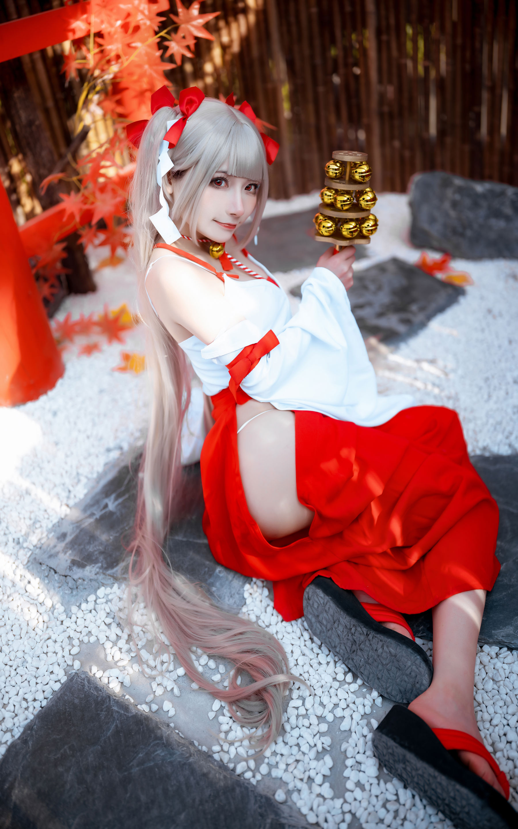 是三不是世w - 碧蓝航线 可畏 巫女/(21P)